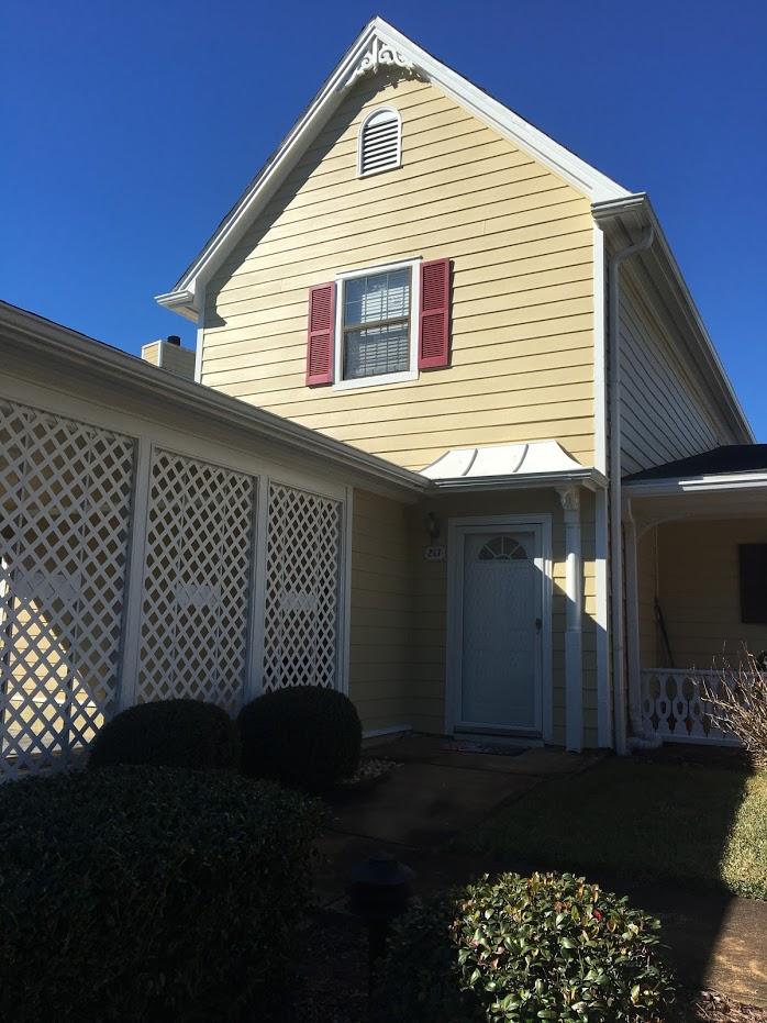 GARNIERS CAY T/H LOT 9 - Residential