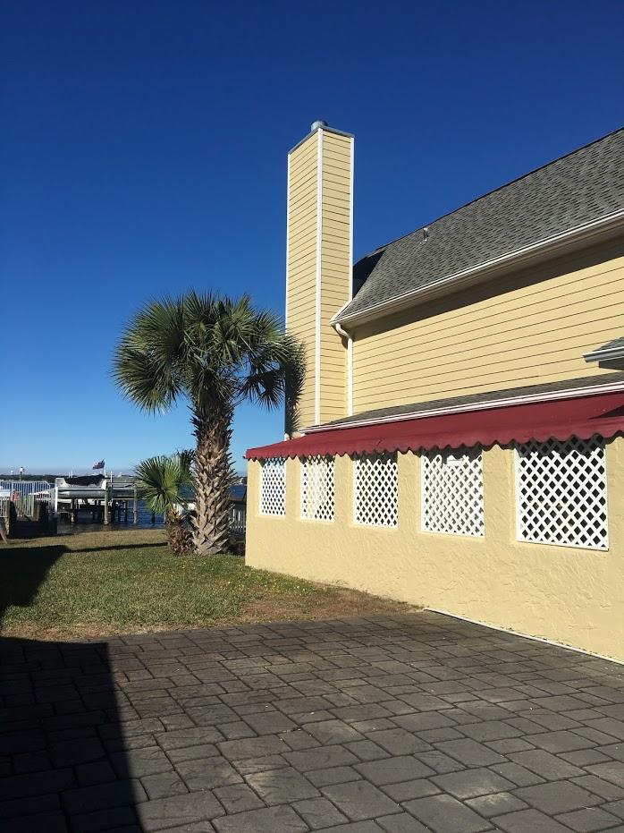 GARNIERS CAY T/H LOT 9 - Residential