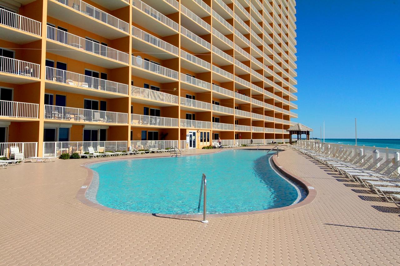 TREASURE ISLAND - Residential