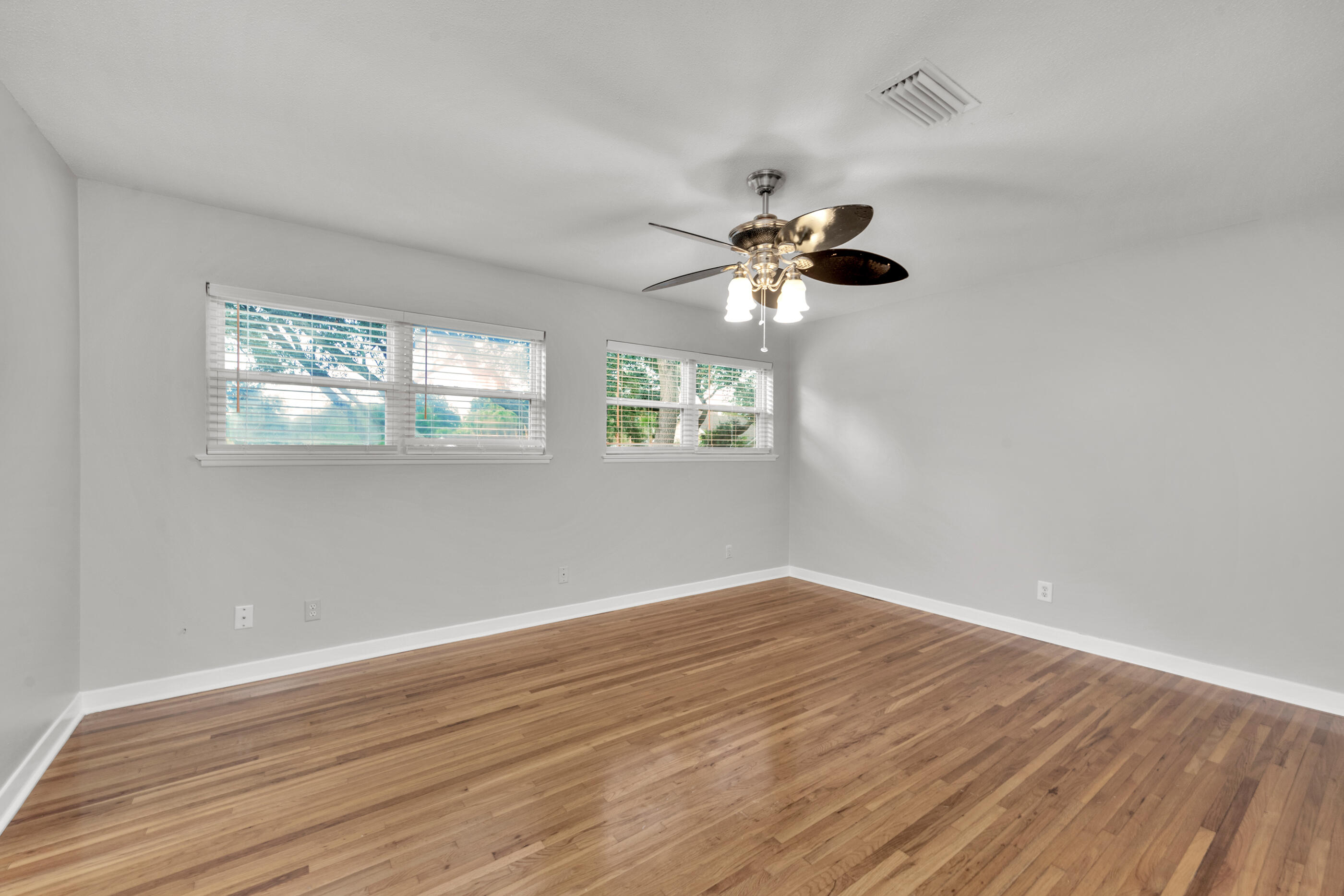 LAKE LORRAINE ESTATES AMENDED - Residential Lease
