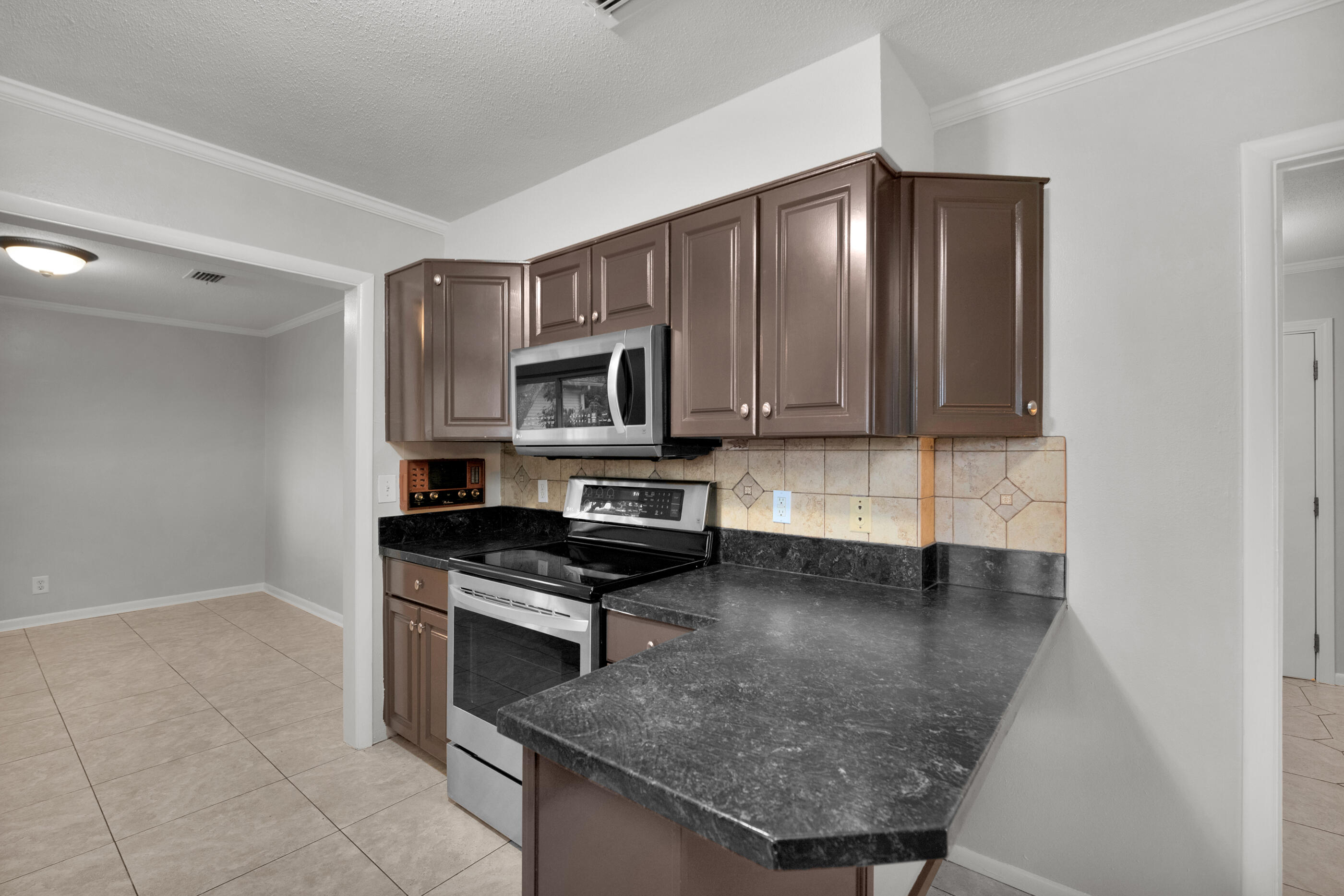 LAKE LORRAINE ESTATES AMENDED - Residential Lease