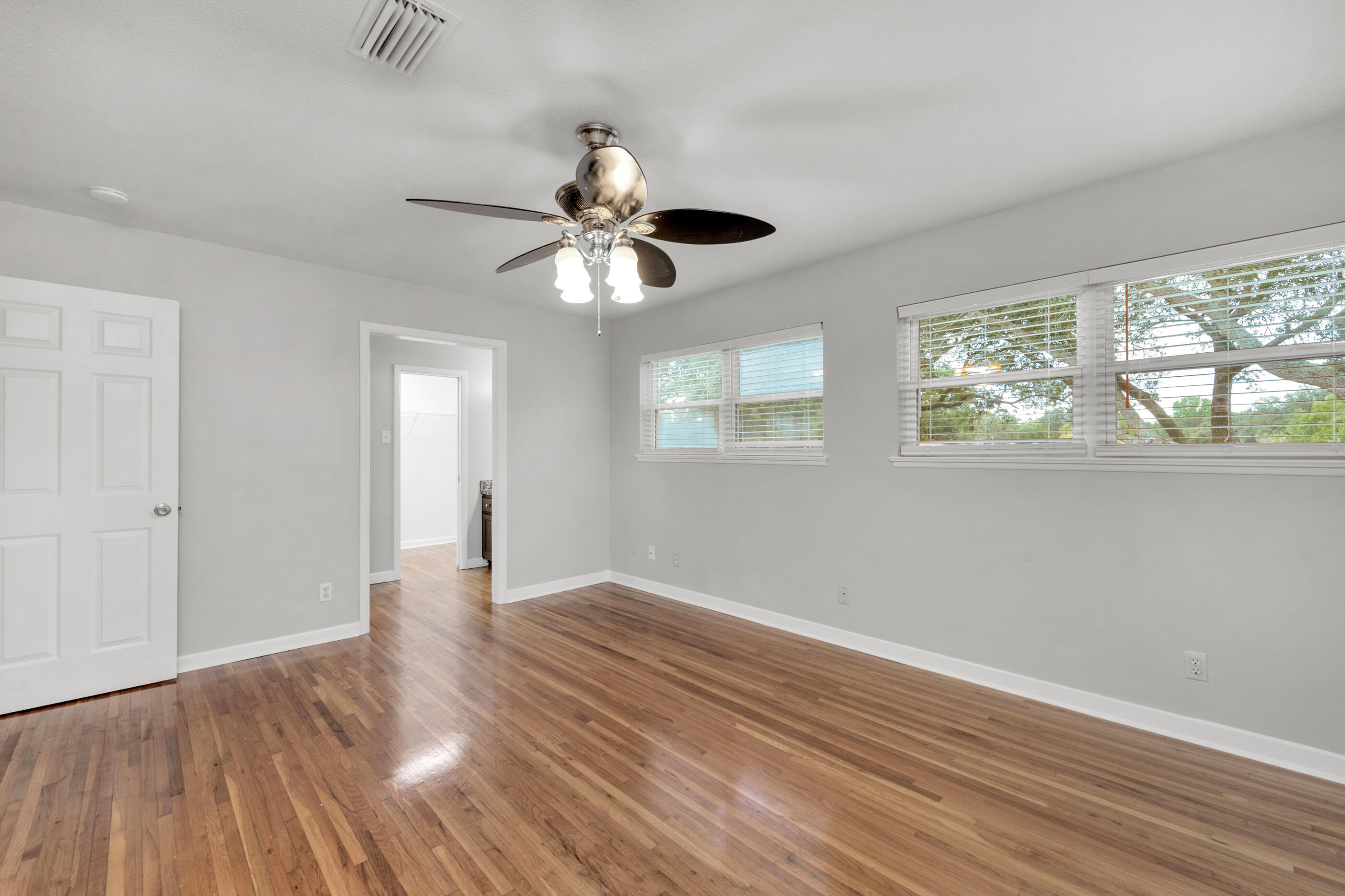 LAKE LORRAINE ESTATES AMENDED - Residential Lease