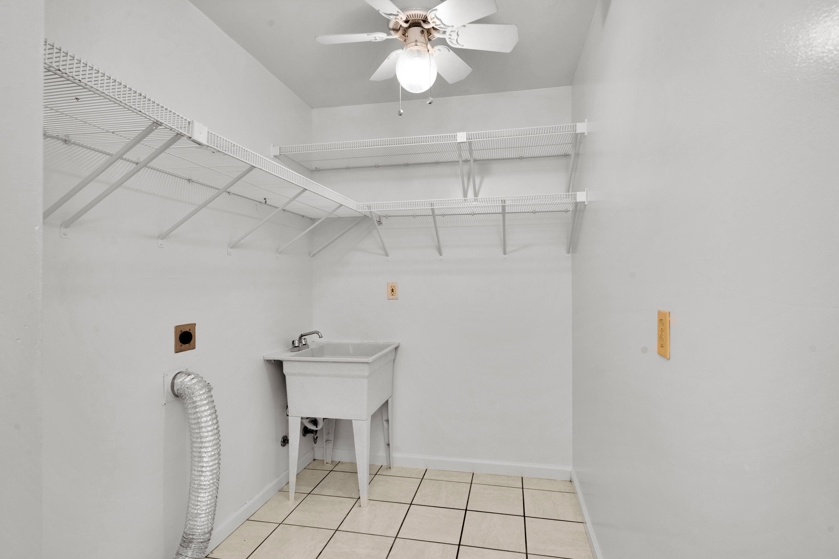LAKE LORRAINE ESTATES AMENDED - Residential Lease