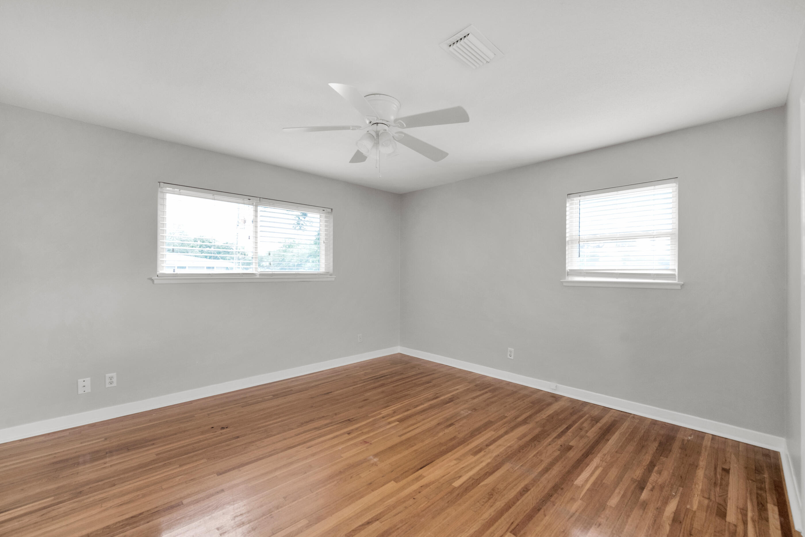 LAKE LORRAINE ESTATES AMENDED - Residential Lease