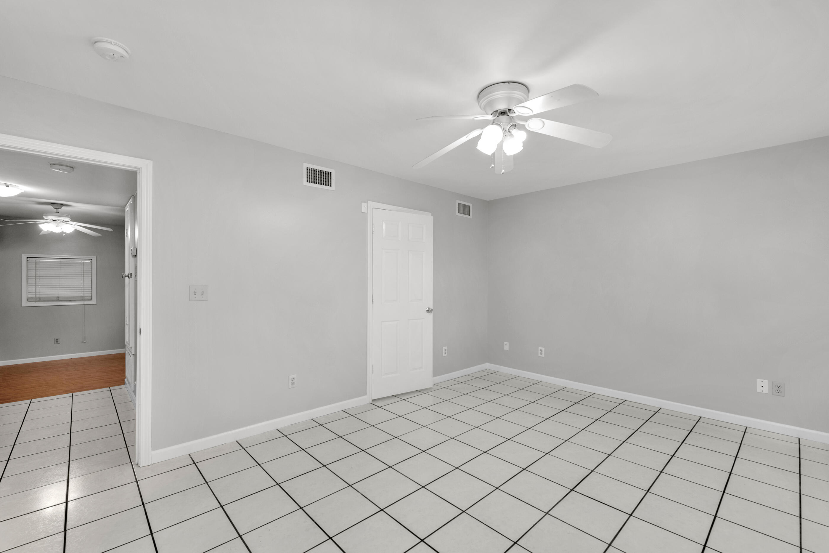 LAKE LORRAINE ESTATES AMENDED - Residential Lease