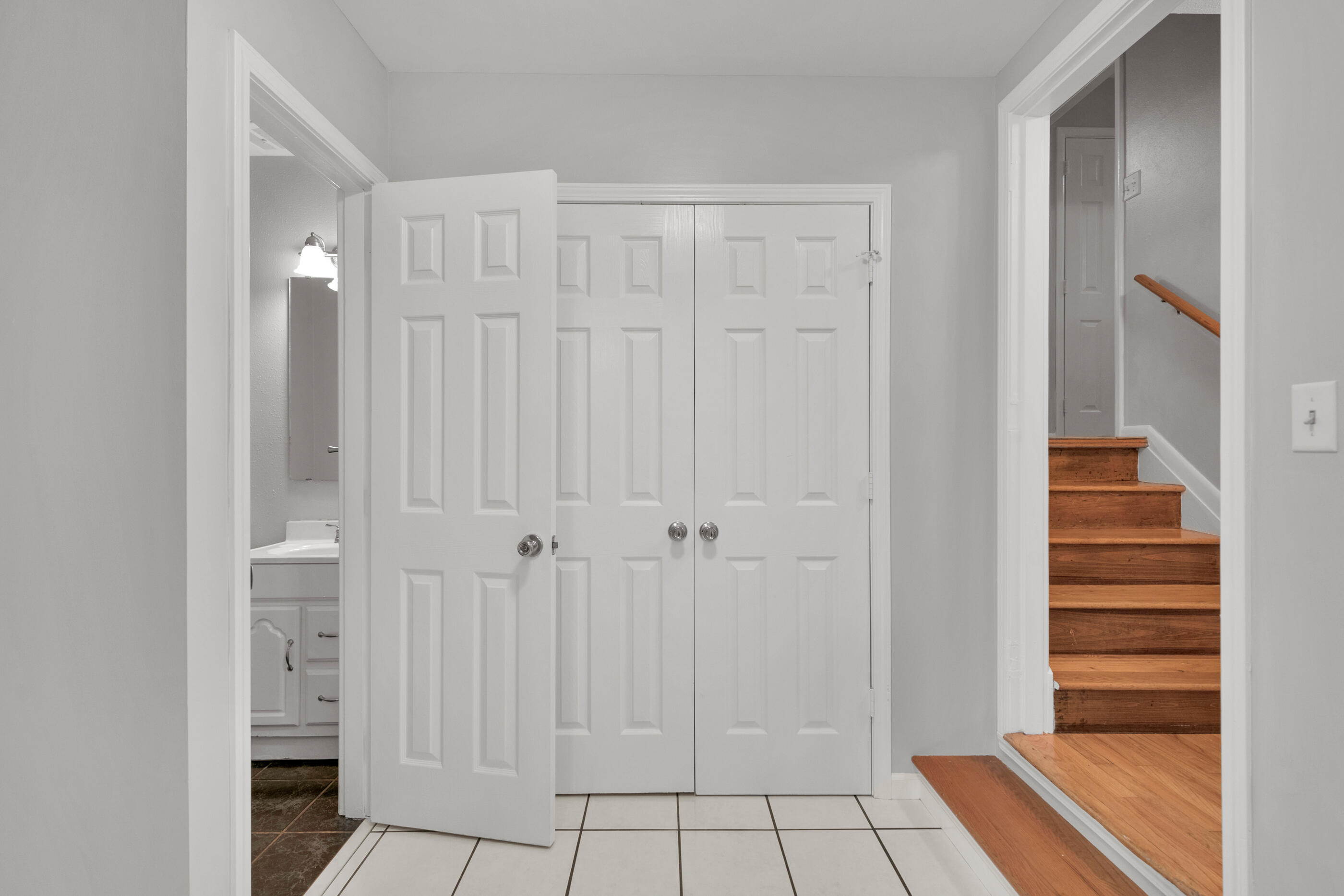 LAKE LORRAINE ESTATES AMENDED - Residential Lease