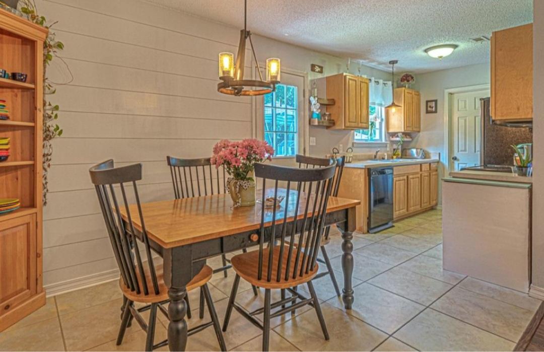 CRESTVIEW HTS 1ST ADD - Residential