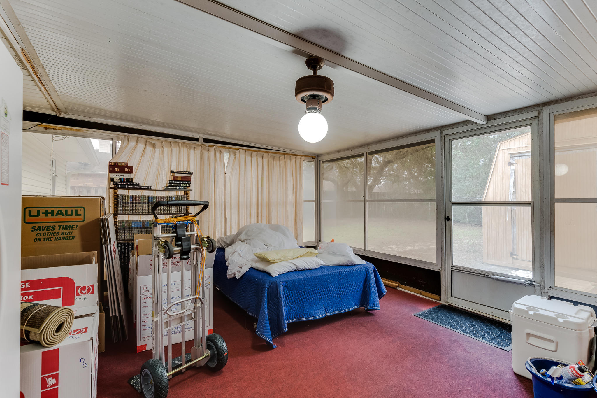 HOLLEY BY THE SEA - Residential