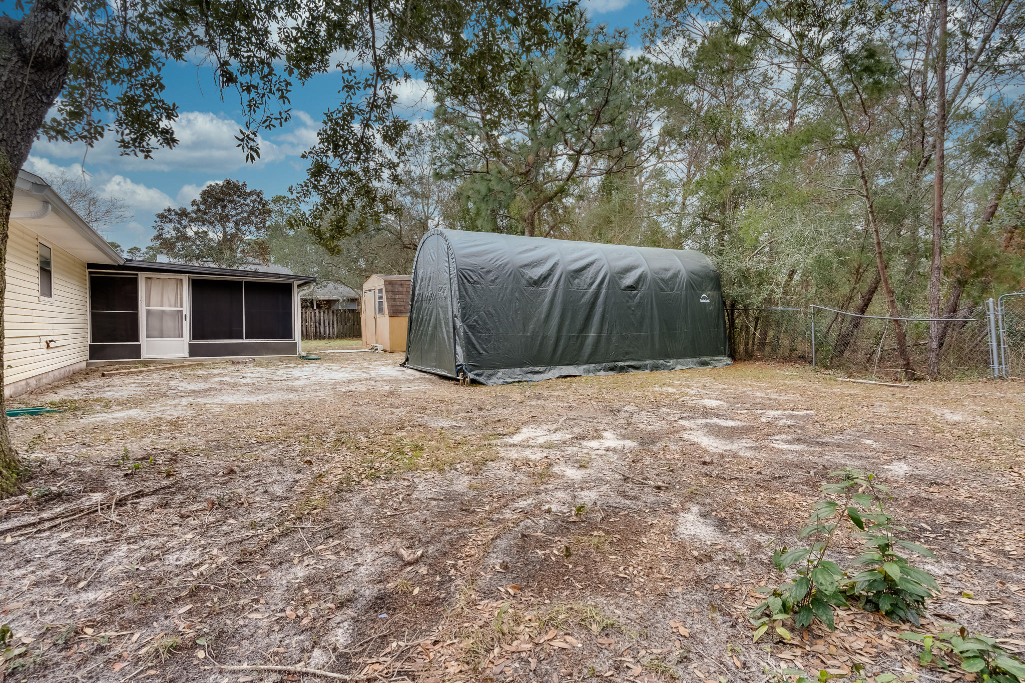 HOLLEY BY THE SEA - Residential