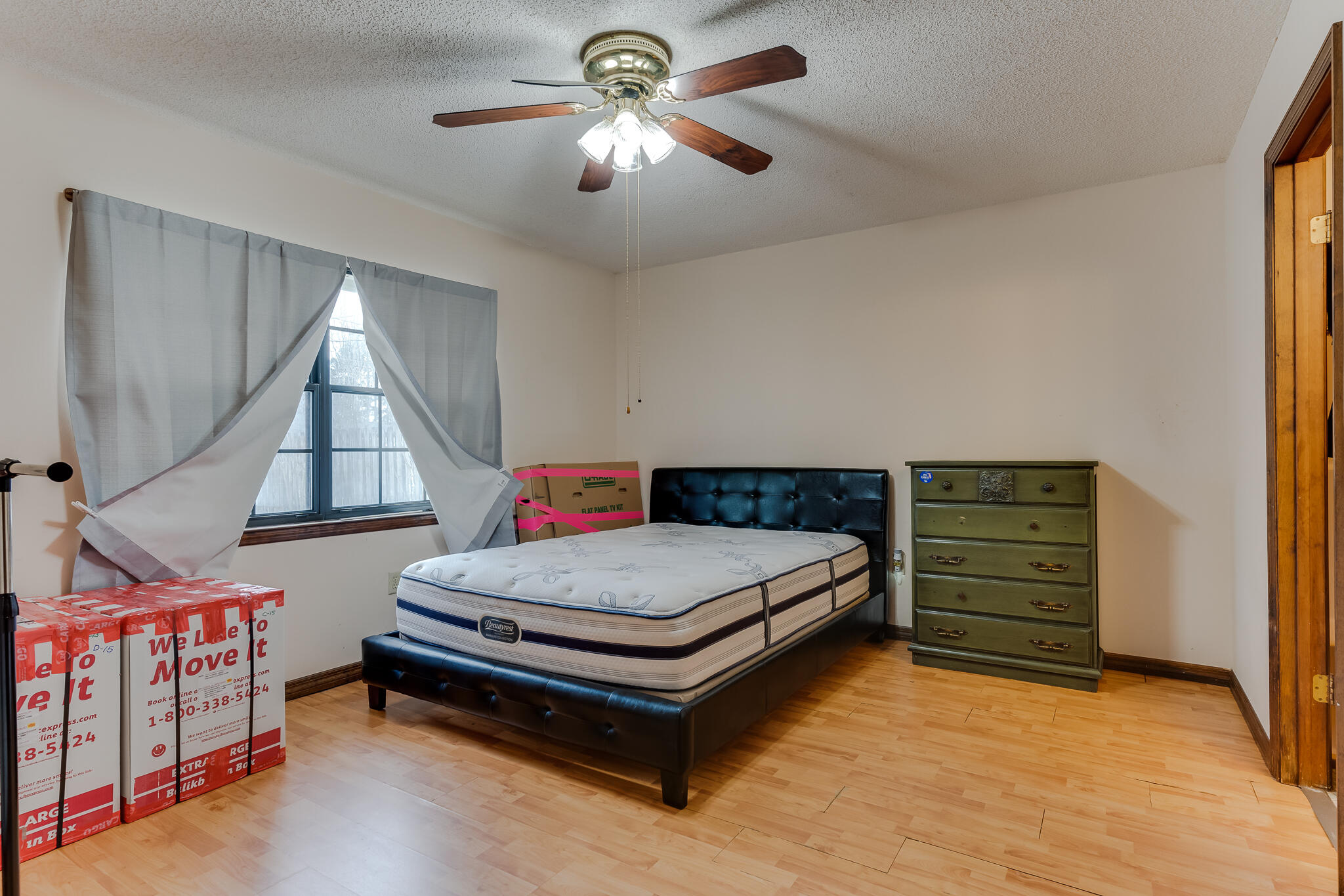 HOLLEY BY THE SEA - Residential