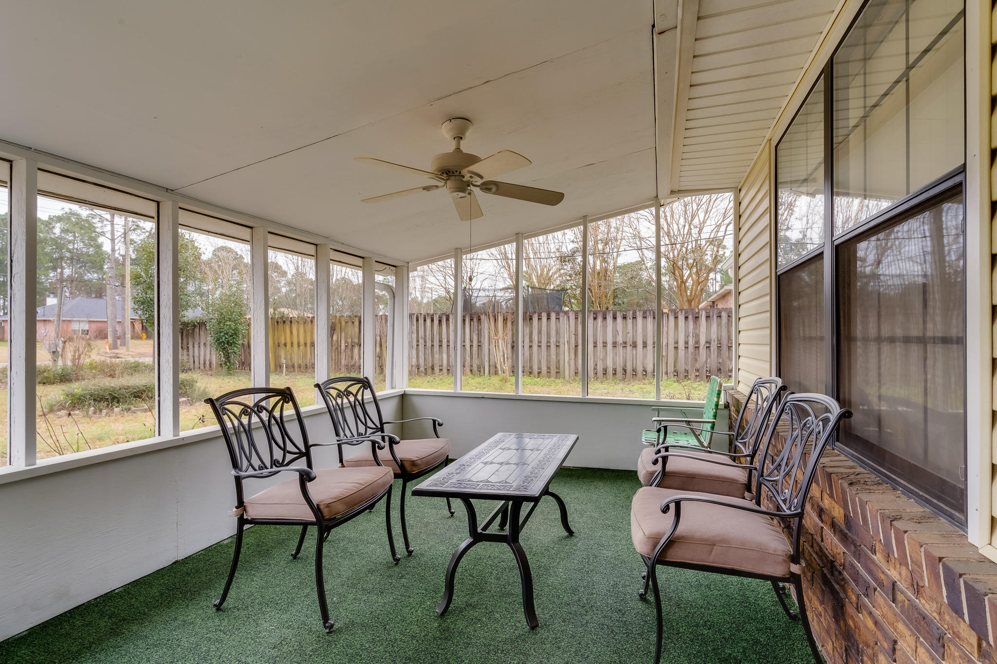 HOLLEY BY THE SEA - Residential