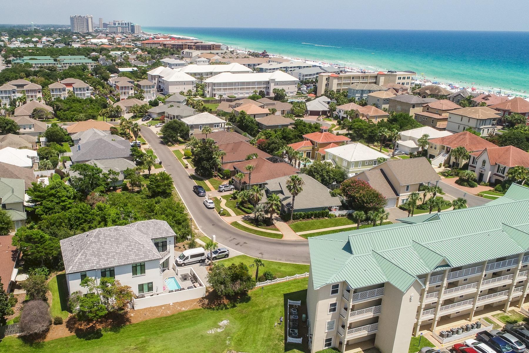 AVALON BEACH ESTATES - Residential