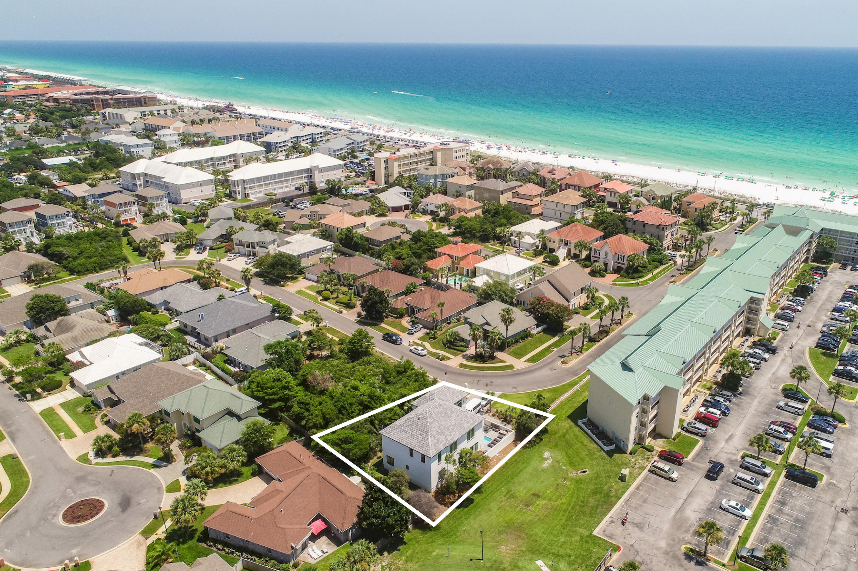 AVALON BEACH ESTATES - Residential