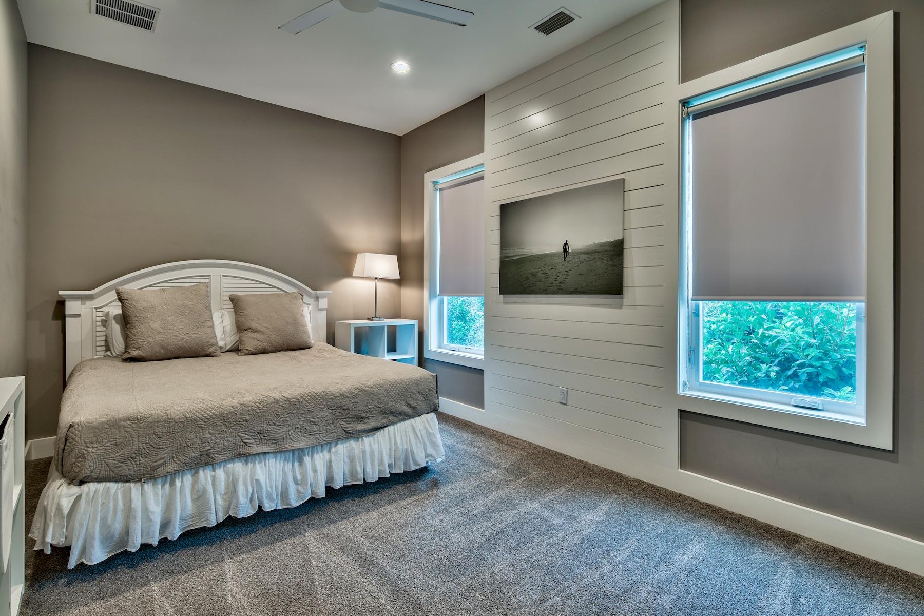 AVALON BEACH ESTATES - Residential