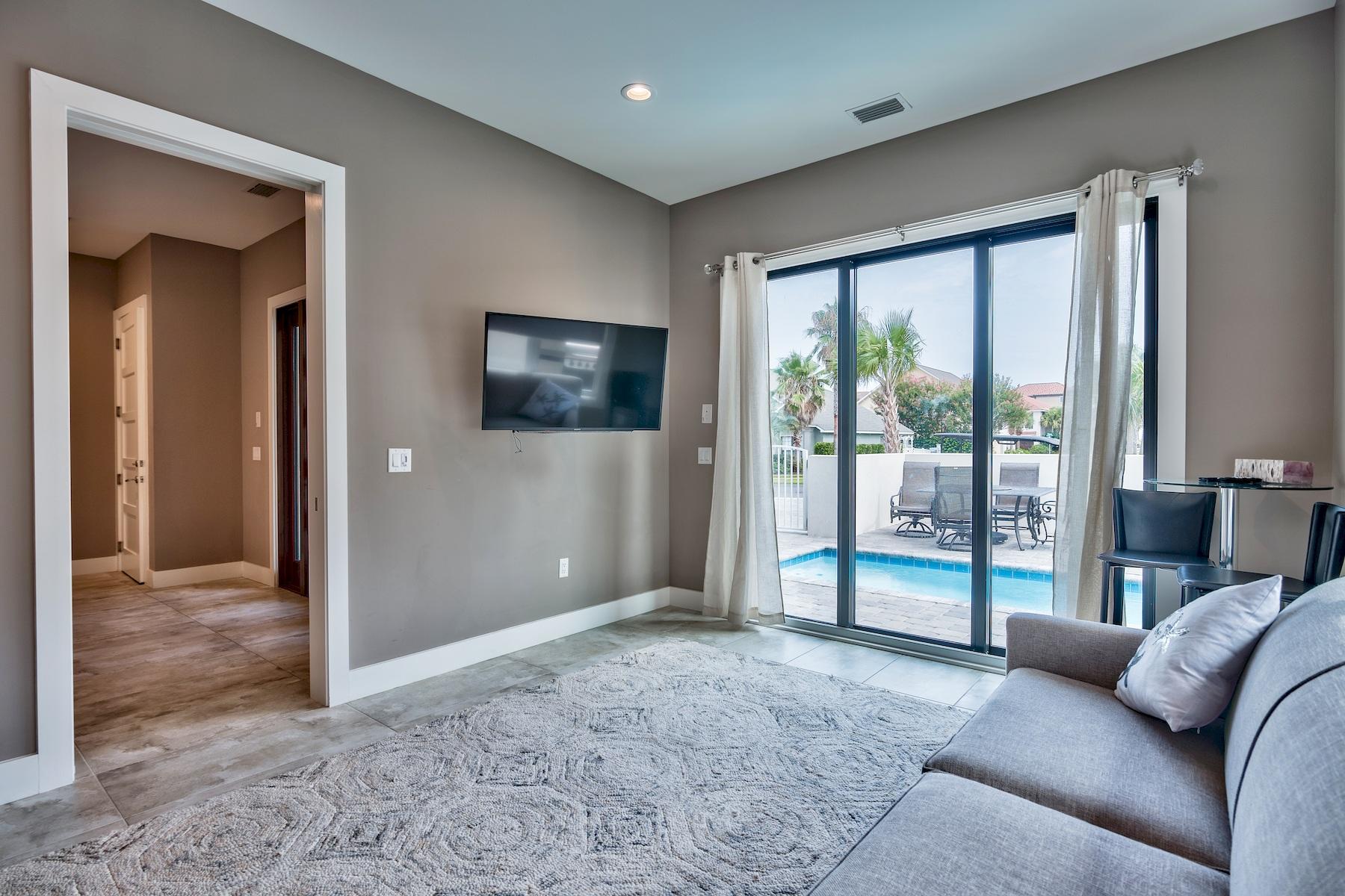 AVALON BEACH ESTATES - Residential