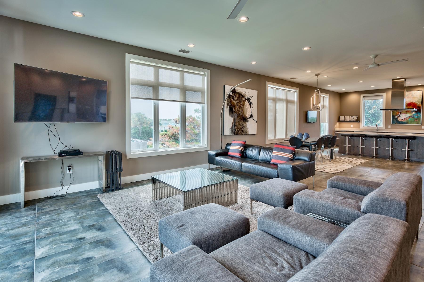 AVALON BEACH ESTATES - Residential