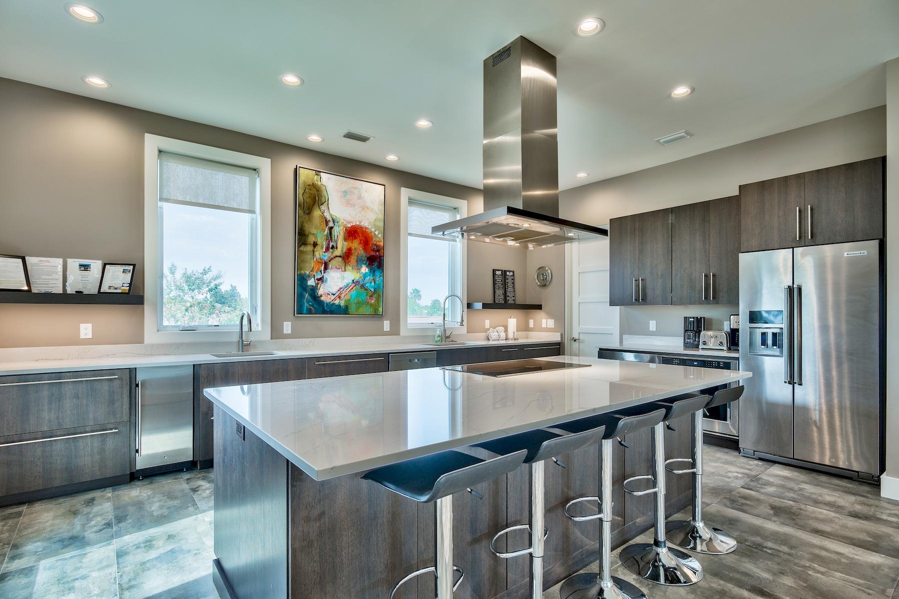 AVALON BEACH ESTATES - Residential