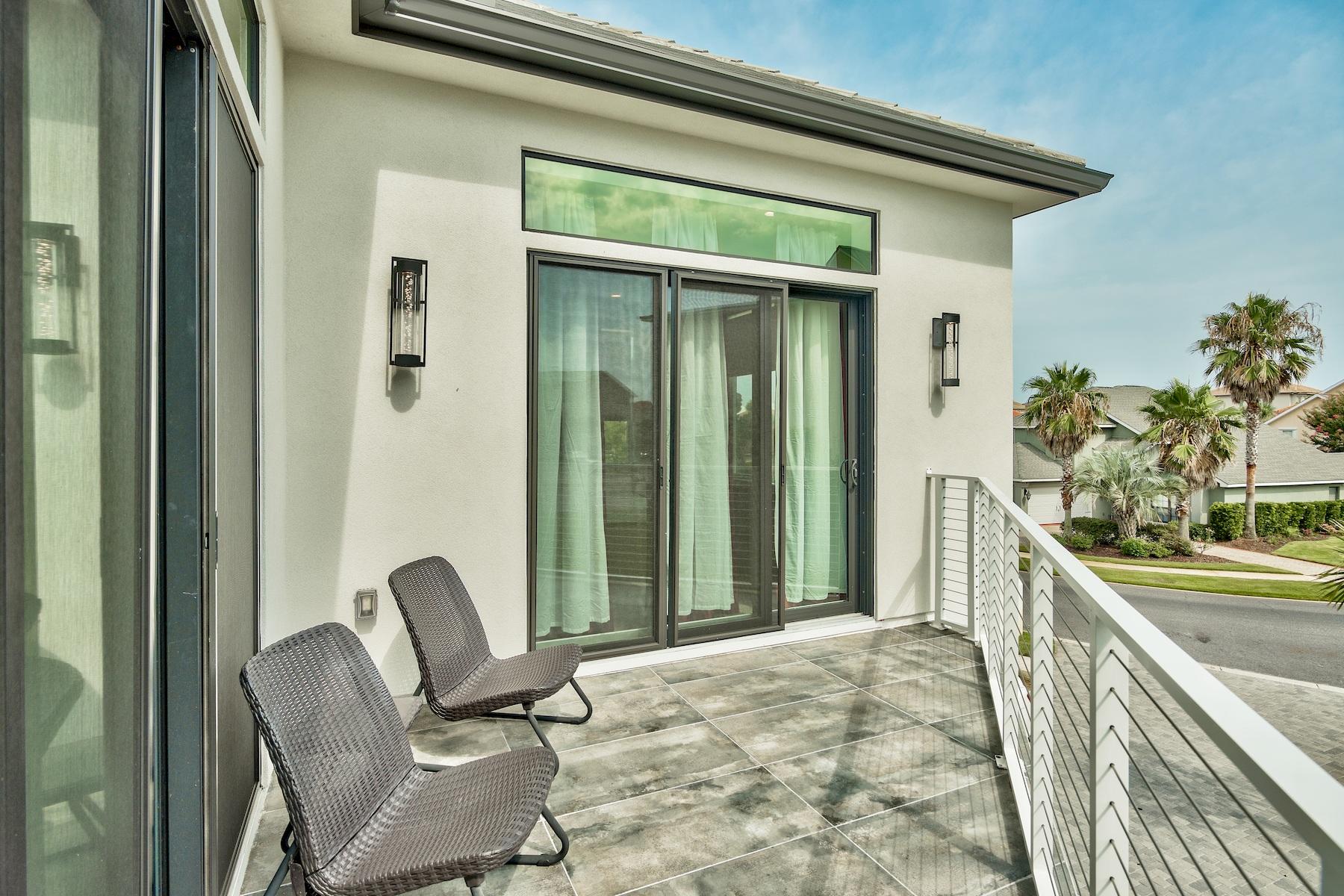 AVALON BEACH ESTATES - Residential