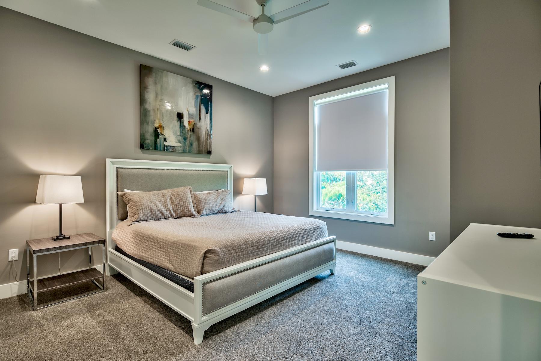 AVALON BEACH ESTATES - Residential