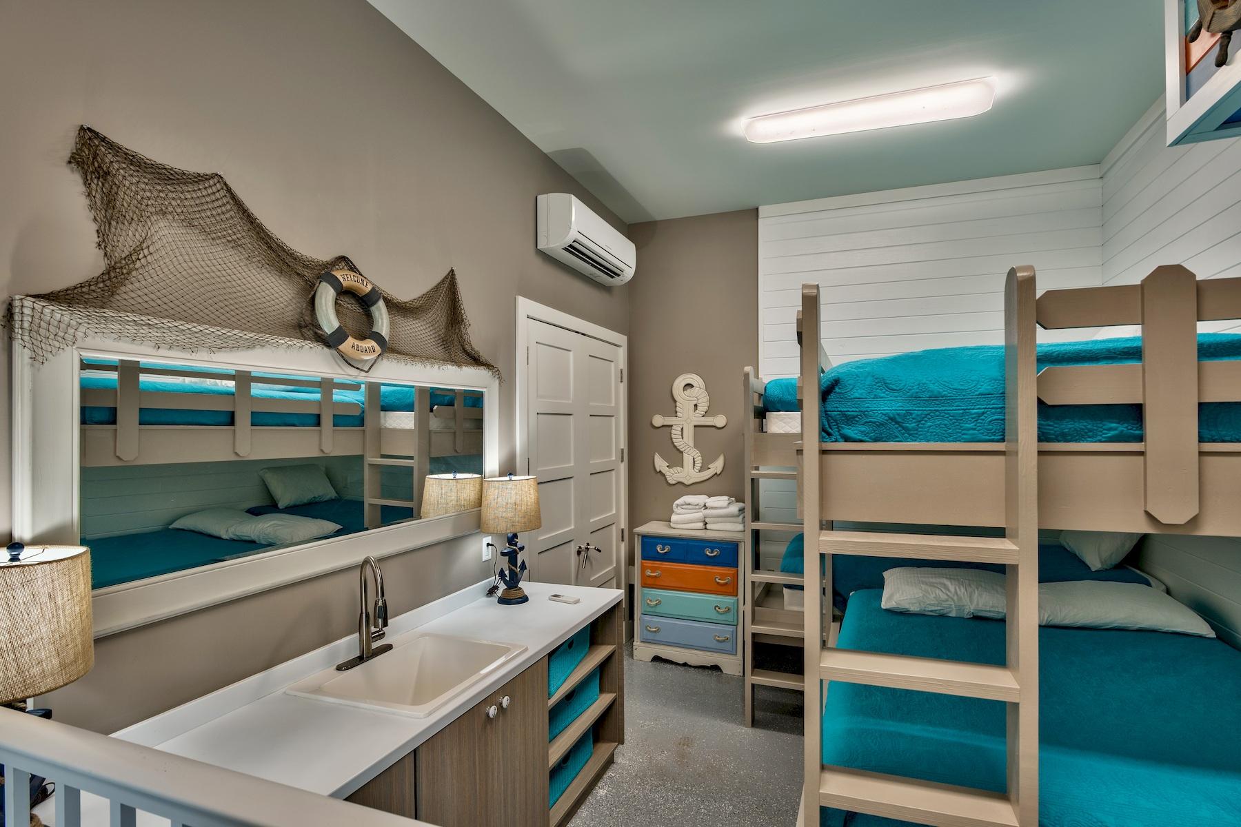 AVALON BEACH ESTATES - Residential