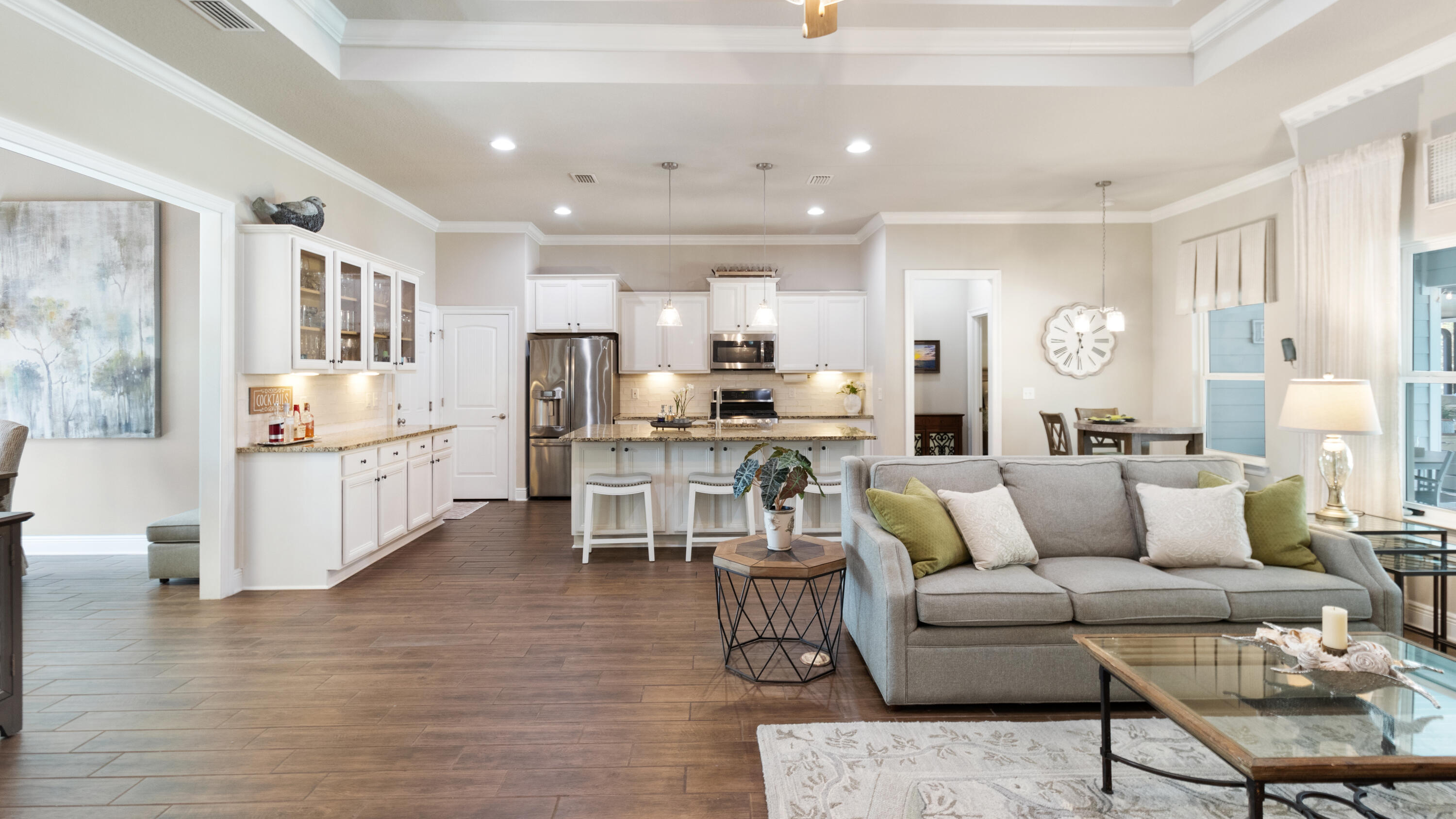 MUSSETT BAYOU MANOR - Residential