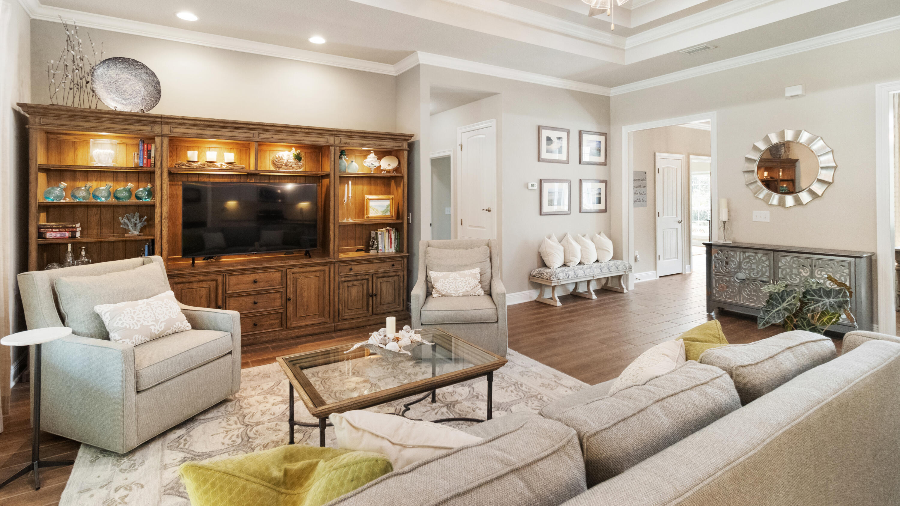 MUSSETT BAYOU MANOR - Residential