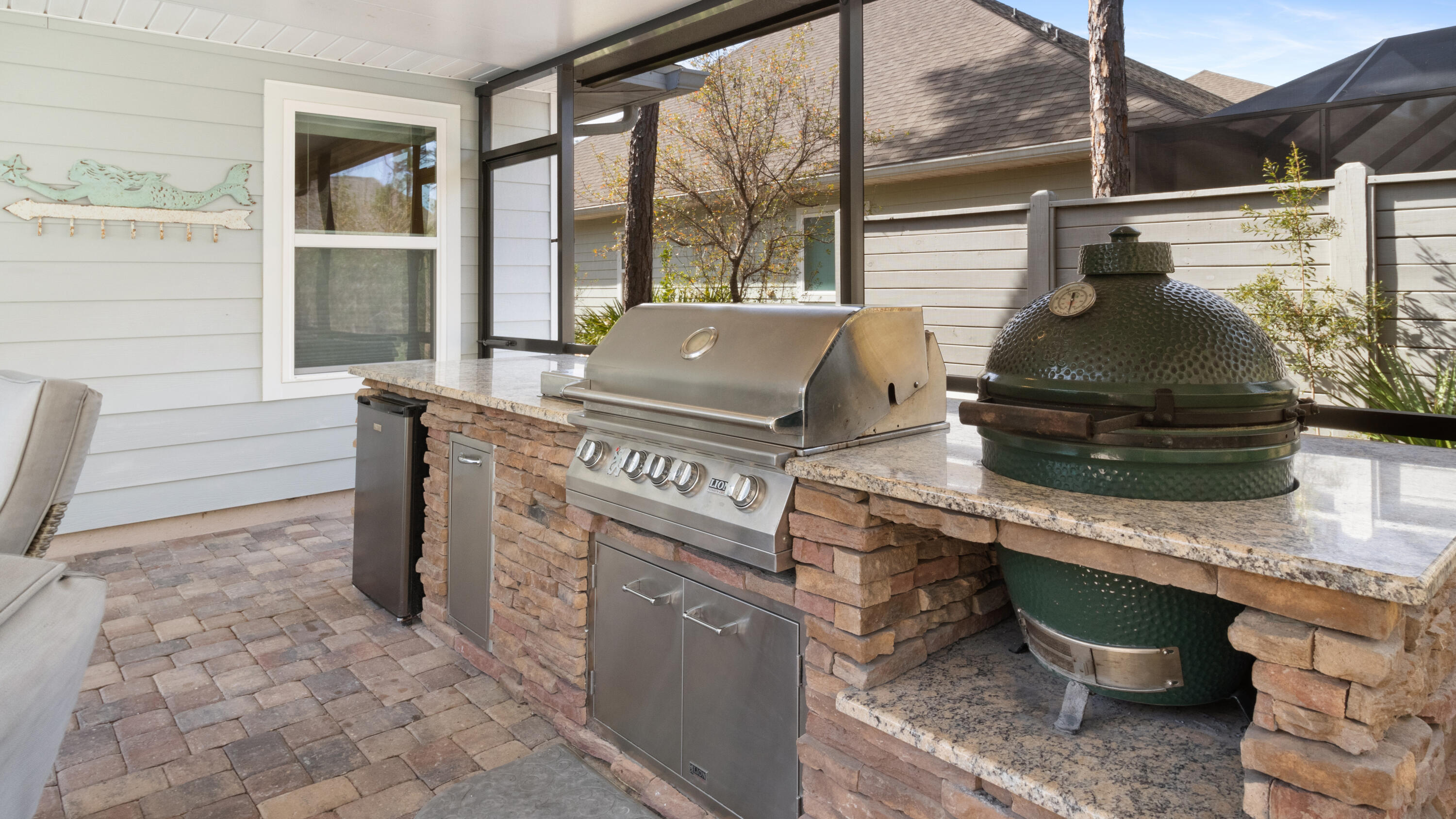 MUSSETT BAYOU MANOR - Residential