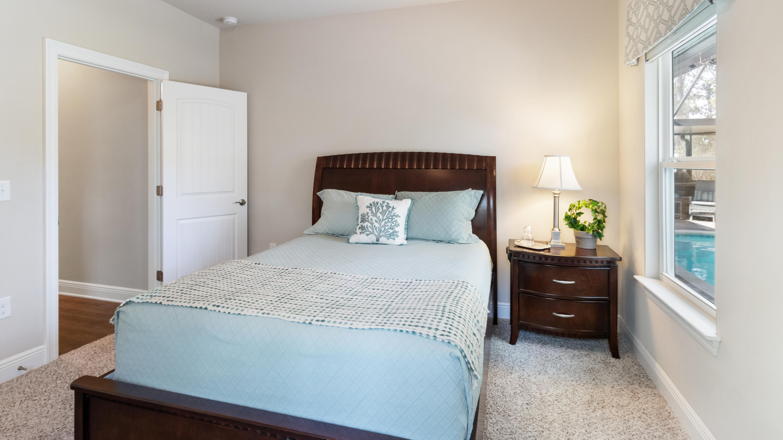 MUSSETT BAYOU MANOR - Residential