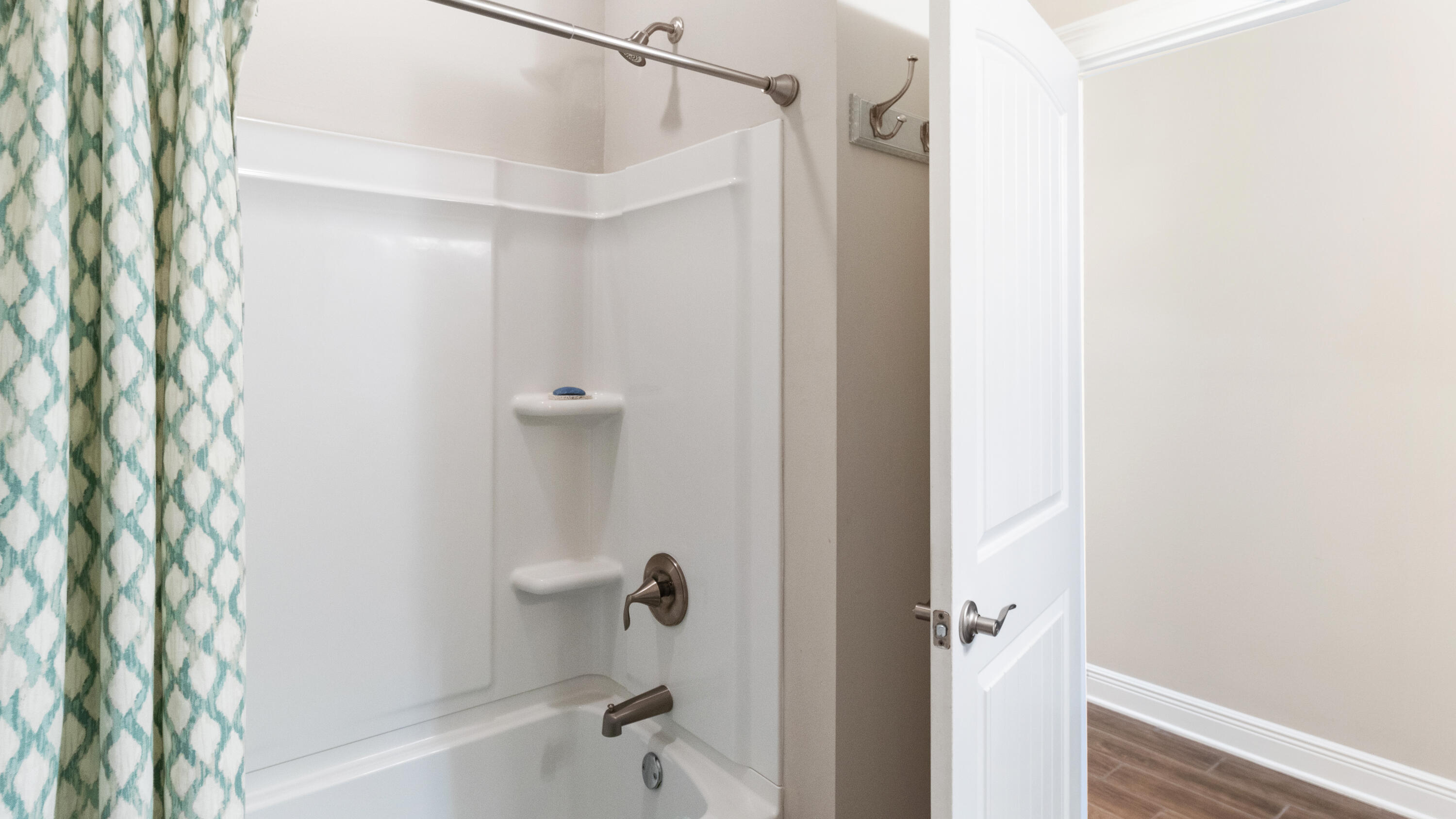 MUSSETT BAYOU MANOR - Residential