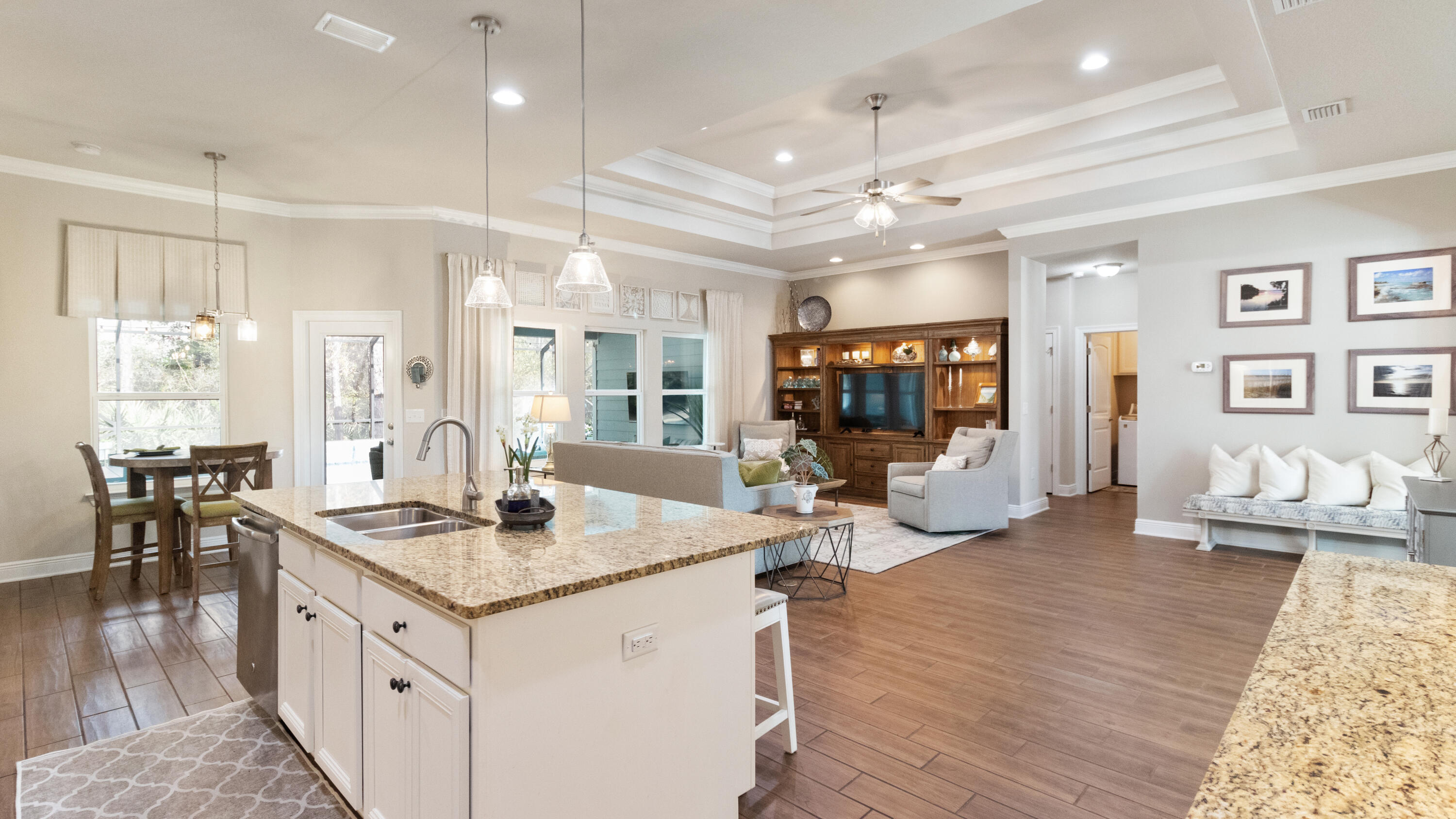 MUSSETT BAYOU MANOR - Residential