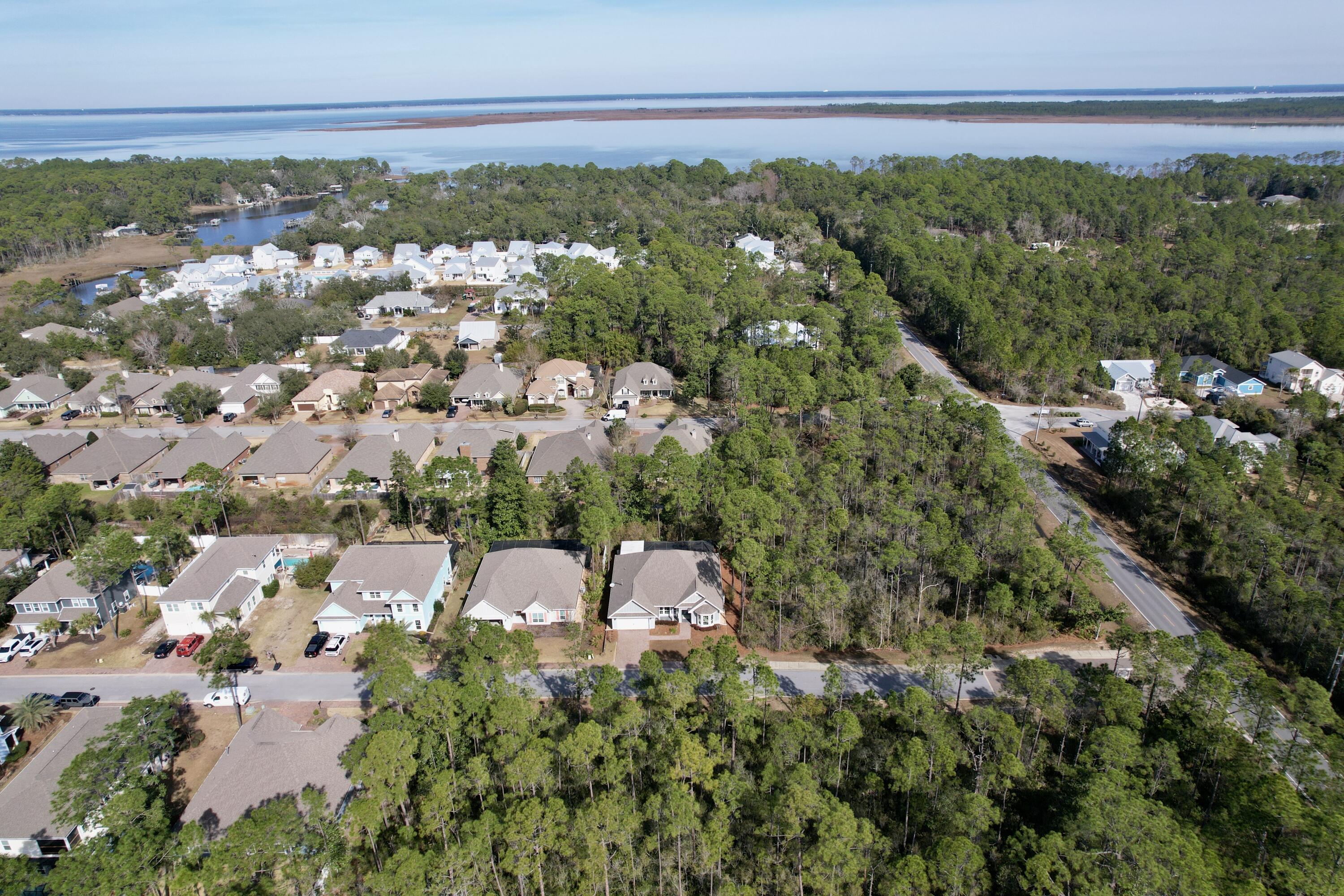 MUSSETT BAYOU MANOR - Residential