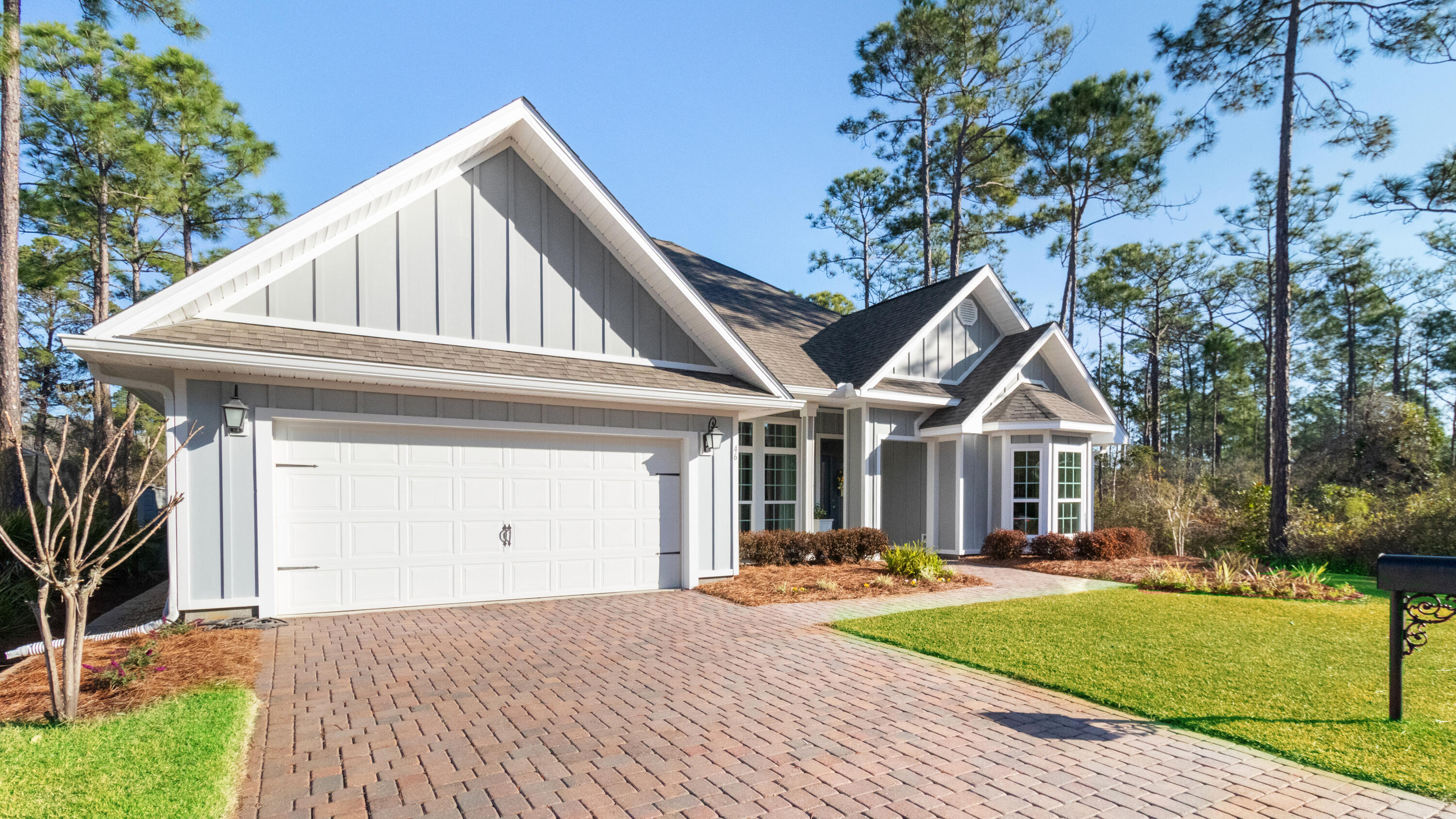 MUSSETT BAYOU MANOR - Residential