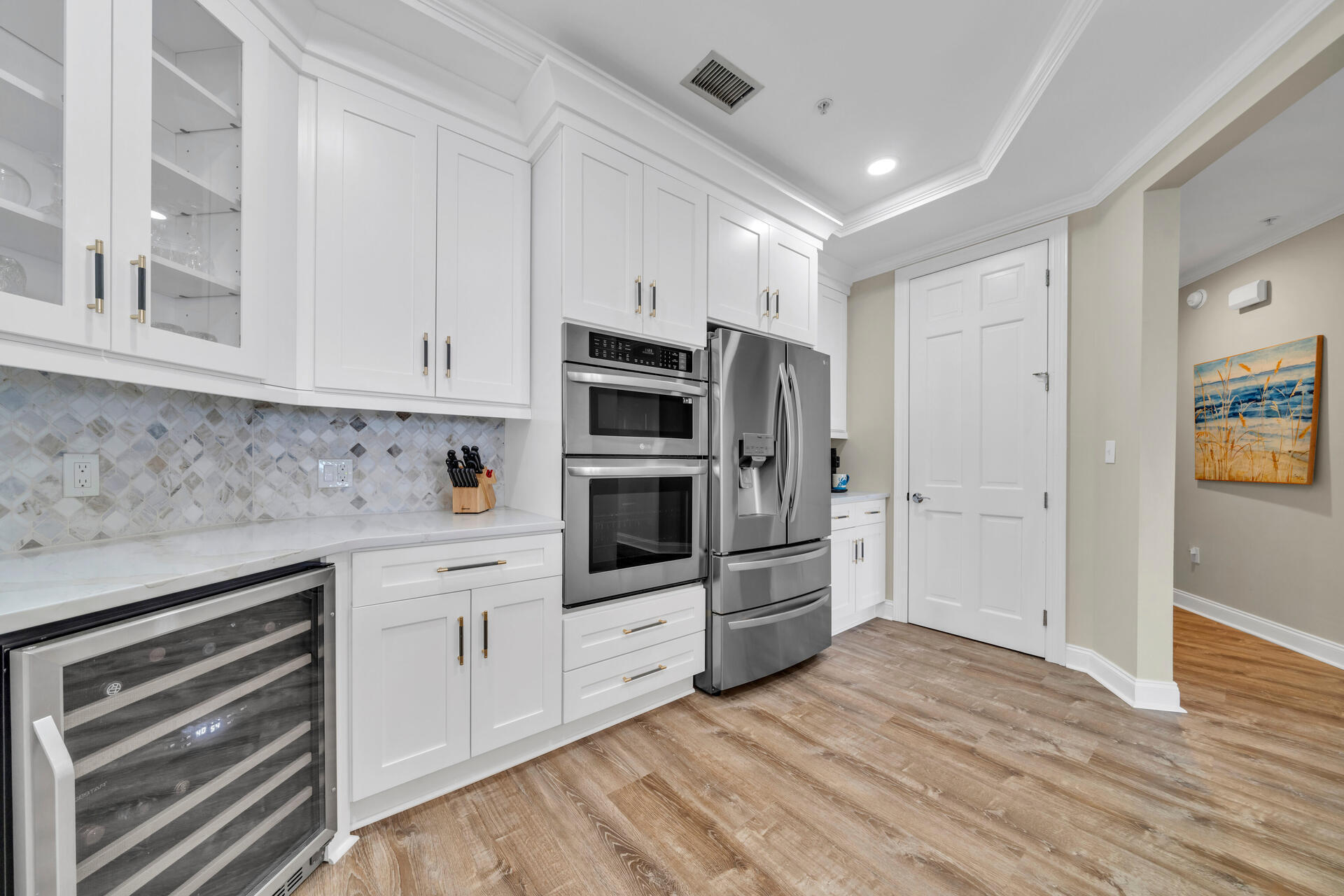 SIDES MORENO POINT WEST - Residential