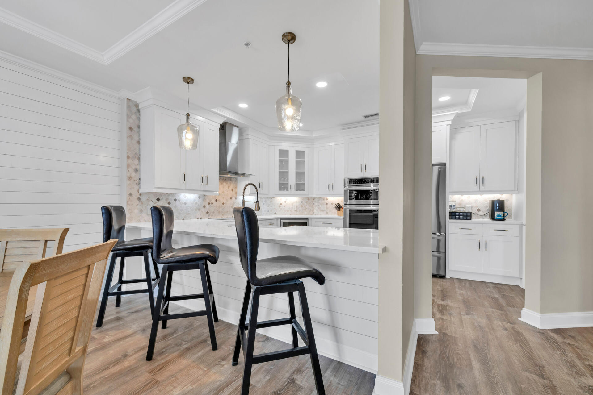 SIDES MORENO POINT WEST - Residential