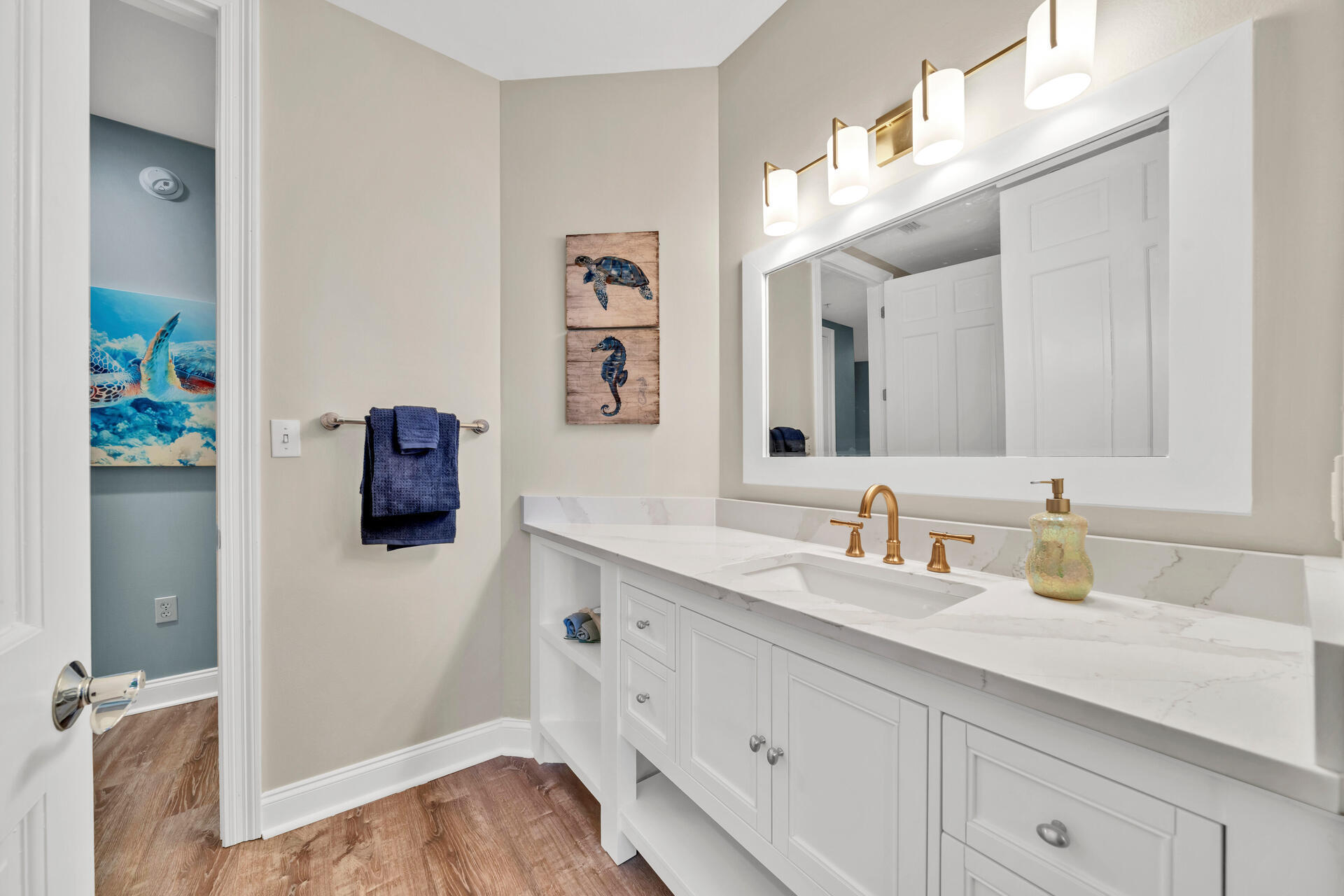 SIDES MORENO POINT WEST - Residential