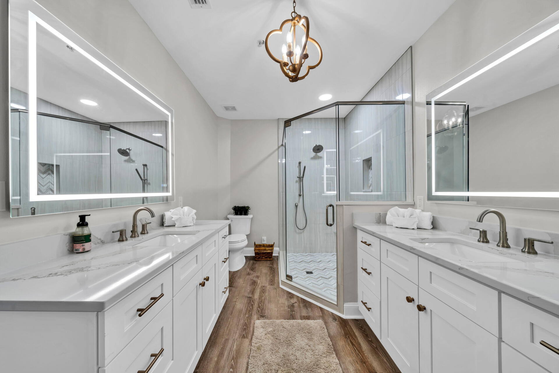 SIDES MORENO POINT WEST - Residential