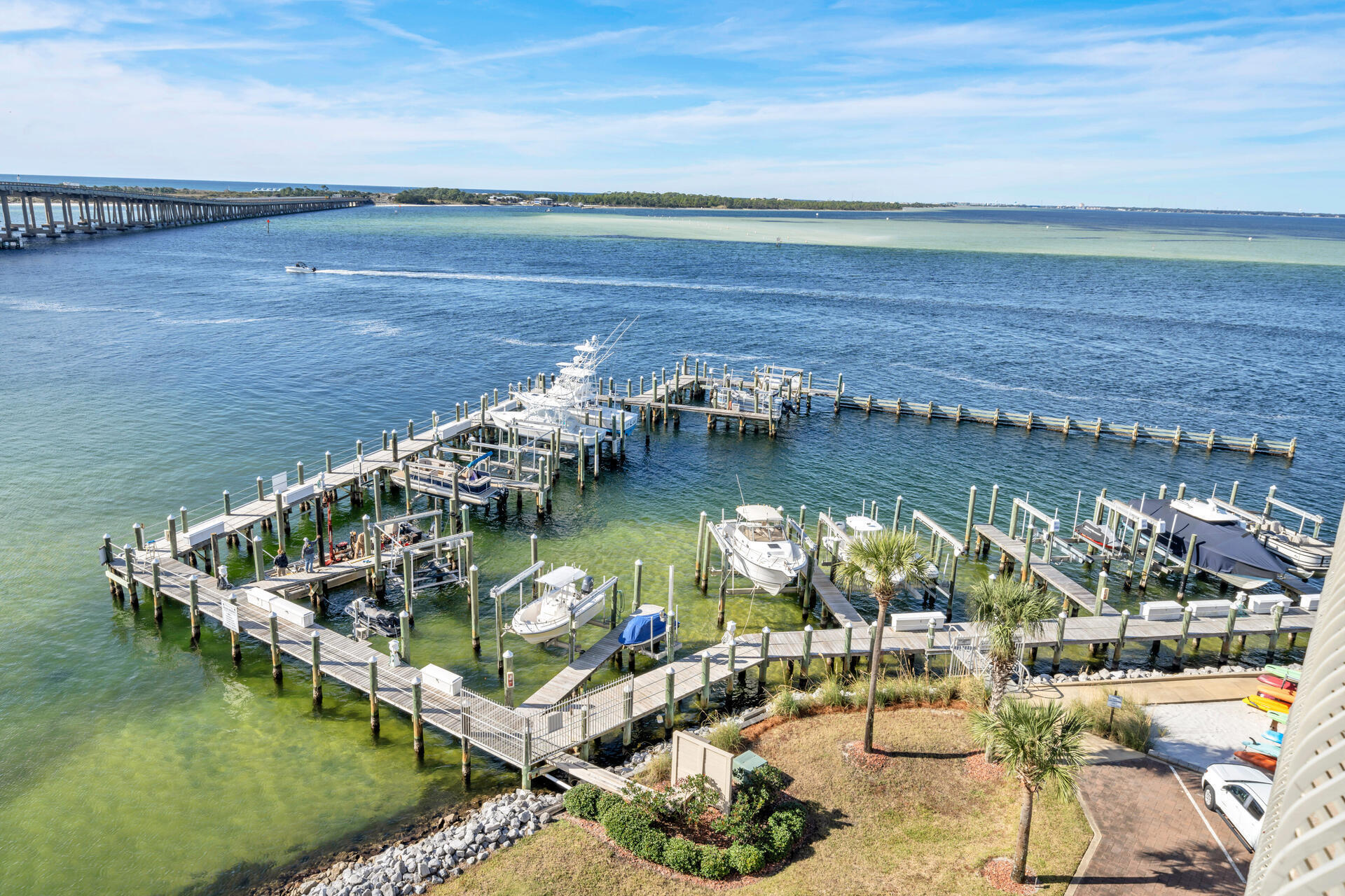 SIDES MORENO POINT WEST - Residential