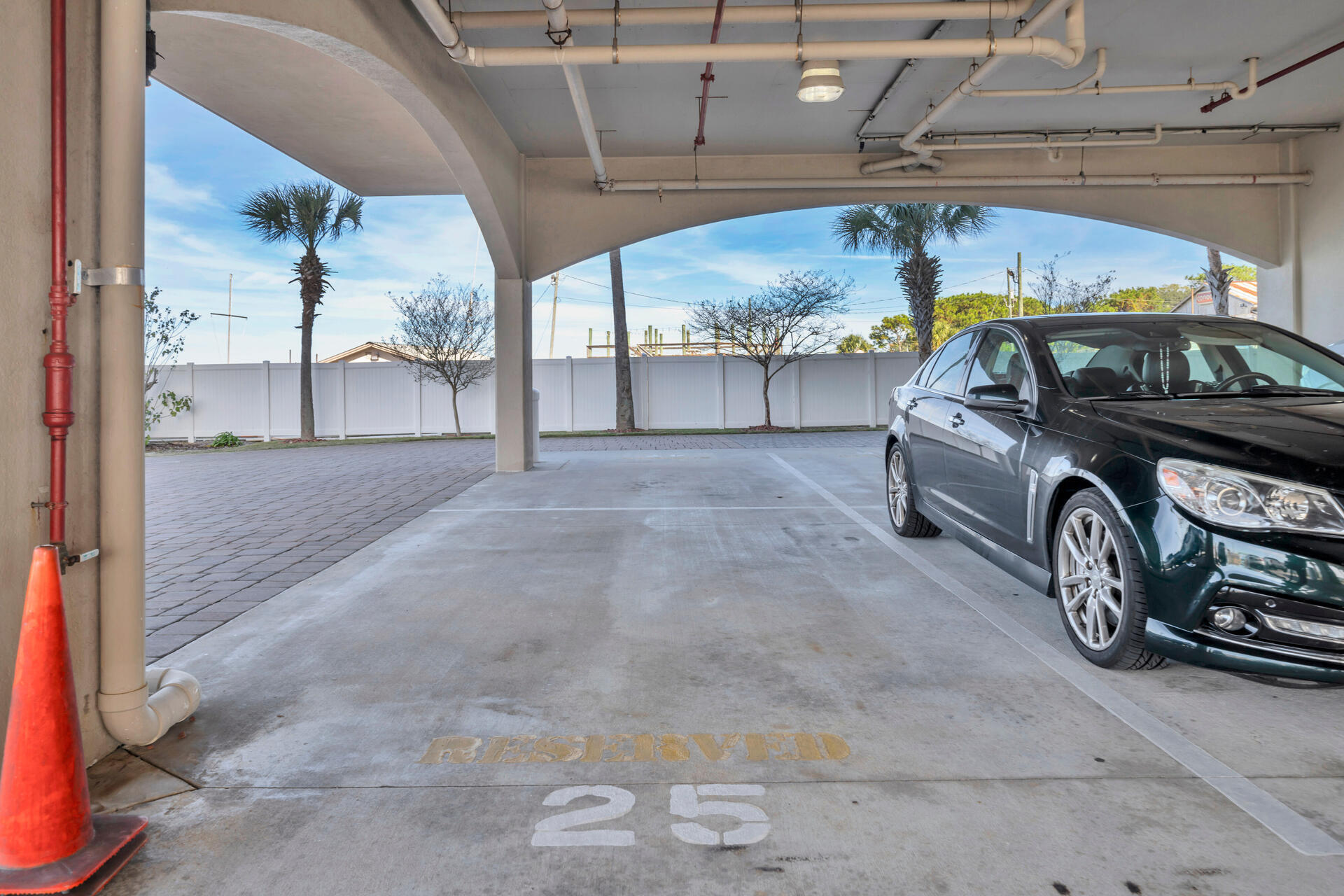 SIDES MORENO POINT WEST - Residential