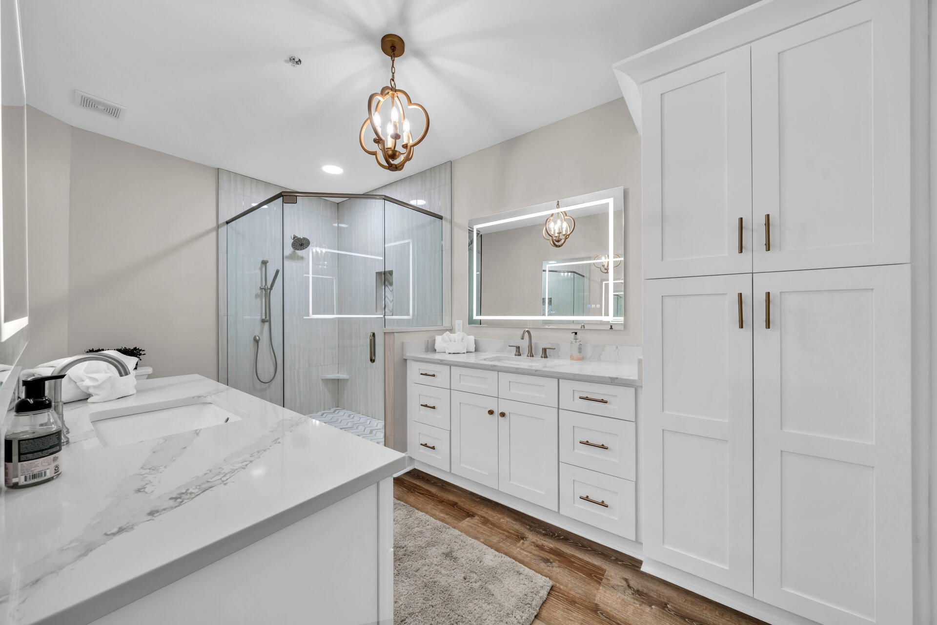 SIDES MORENO POINT WEST - Residential