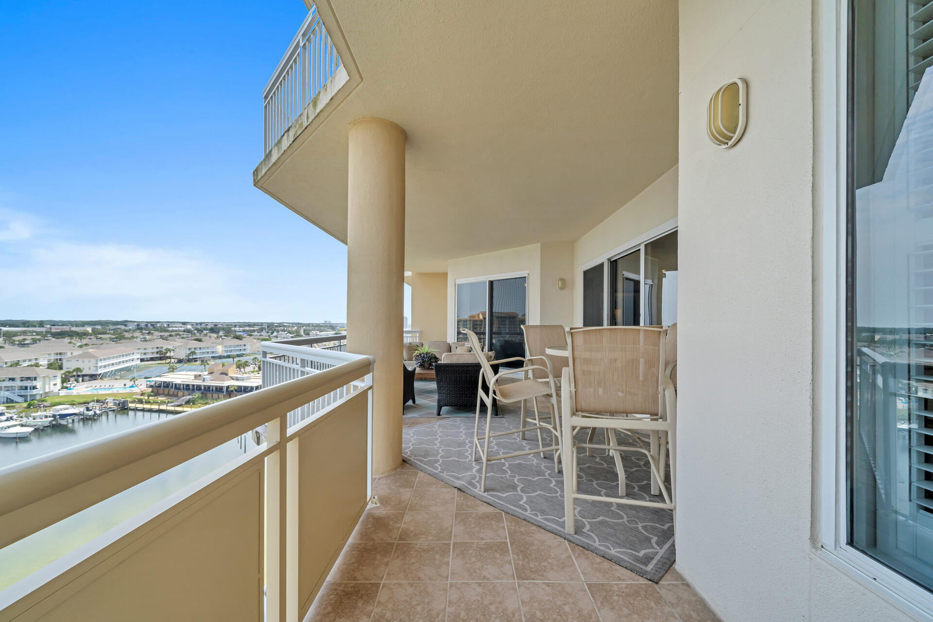 HARBOR LANDING - Residential