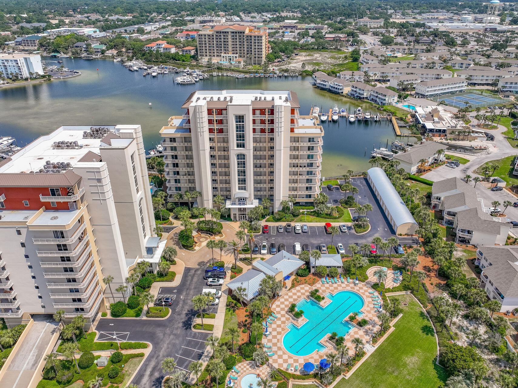 HARBOR LANDING - Residential