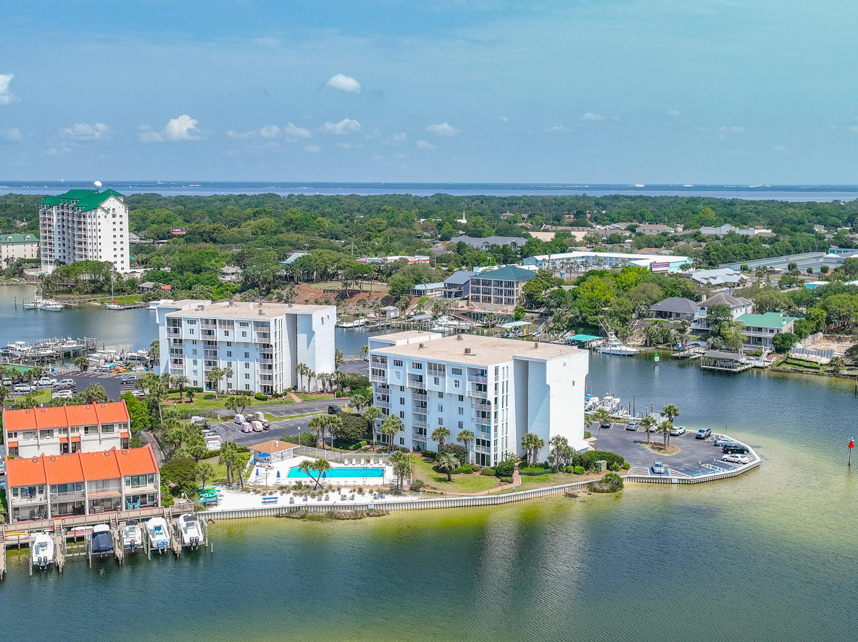 HARBOR LANDING - Residential