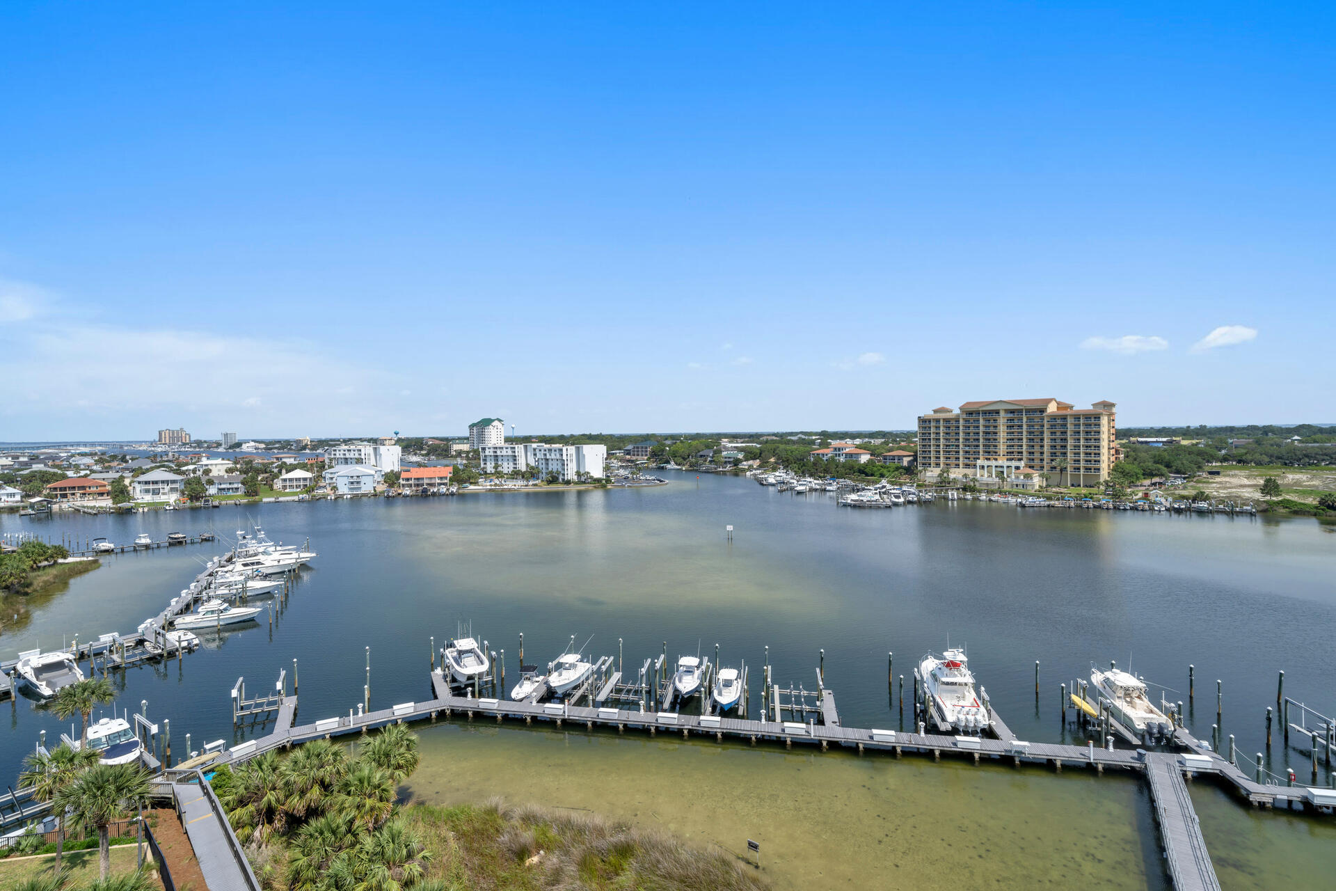 HARBOR LANDING - Residential