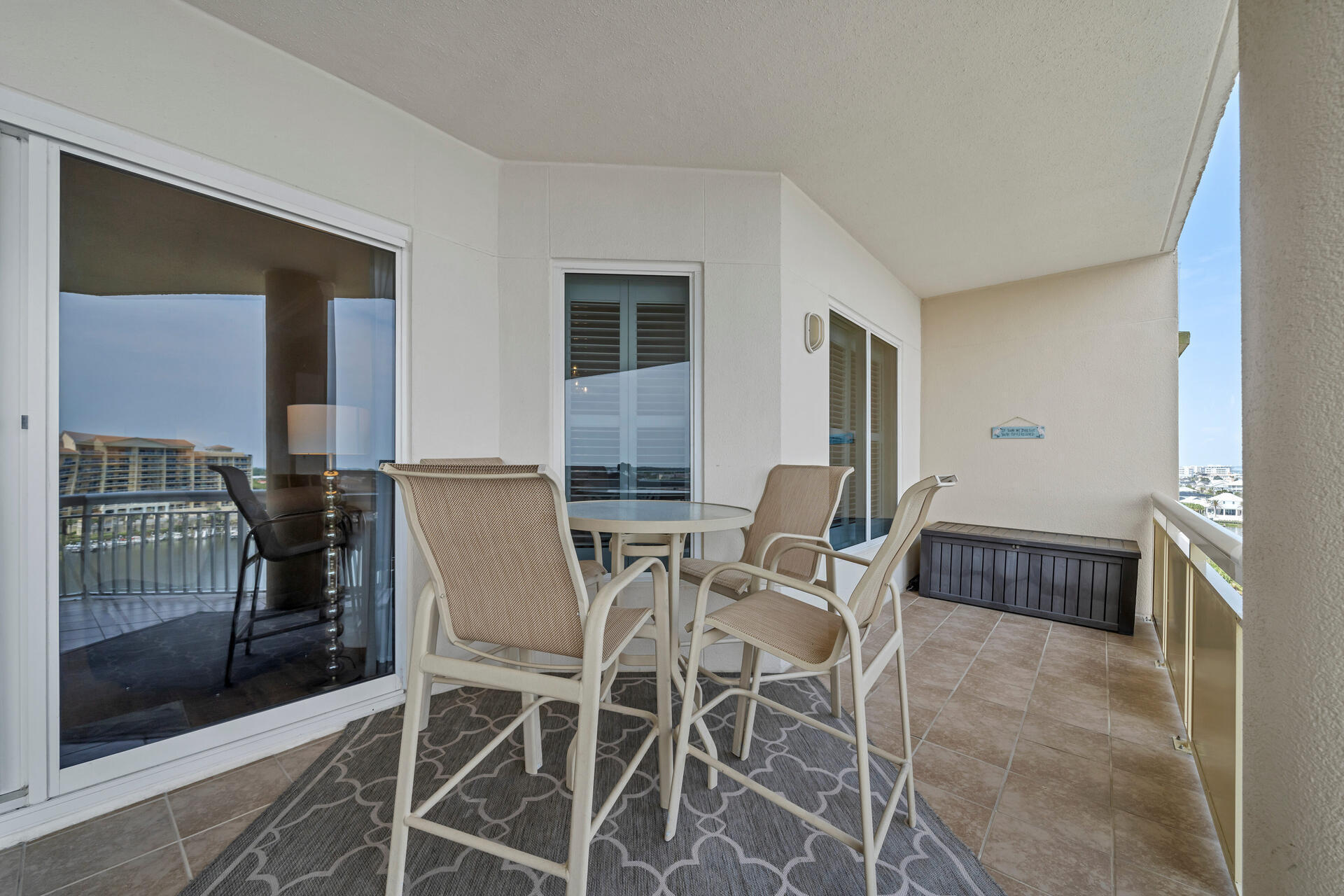 HARBOR LANDING - Residential