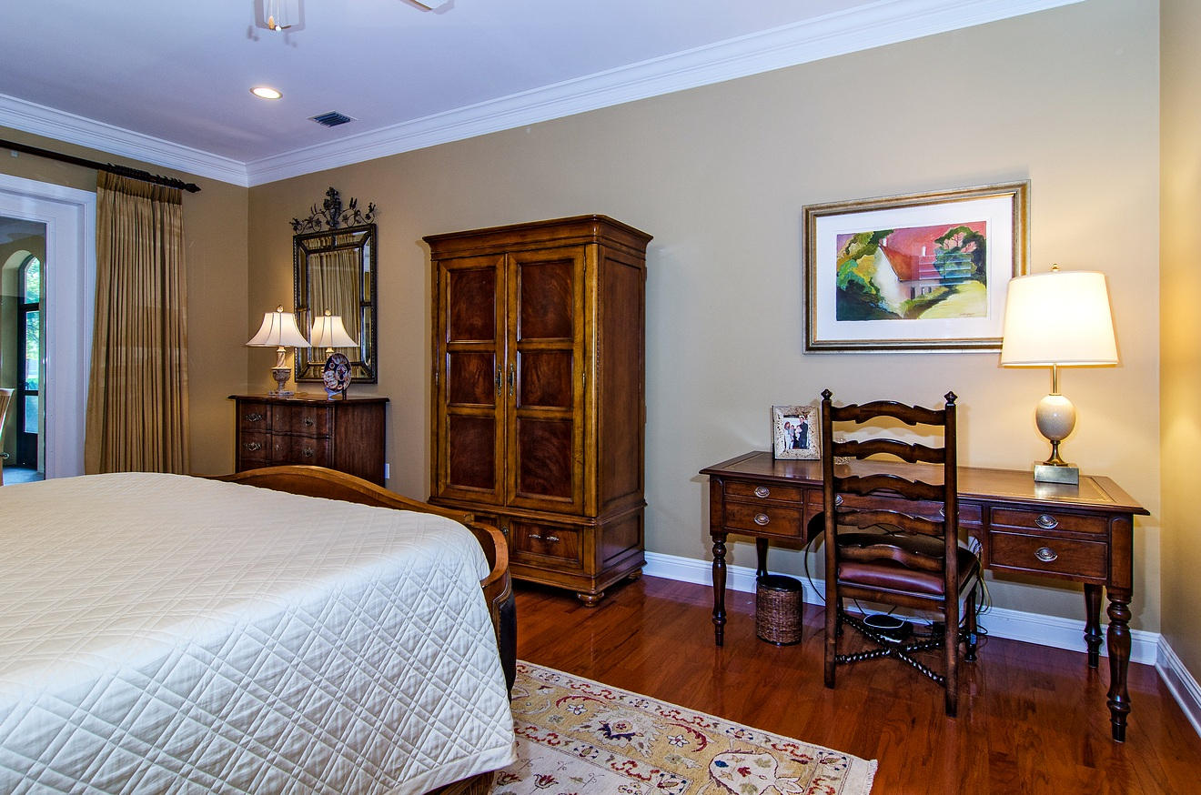 BURNT PINE - Residential