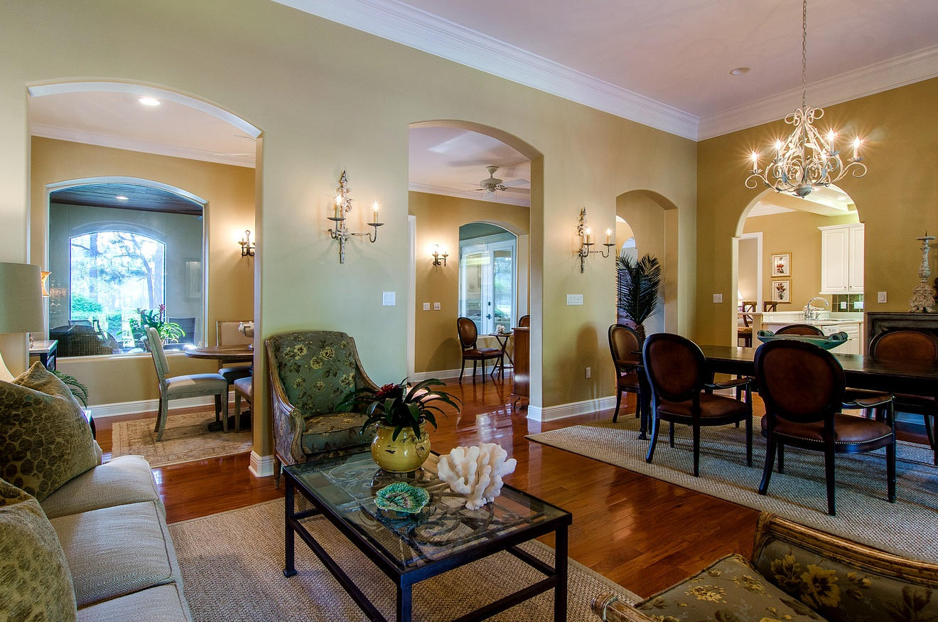 BURNT PINE - Residential