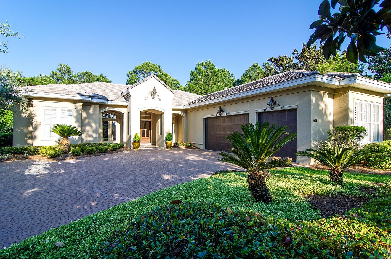 BURNT PINE - Residential