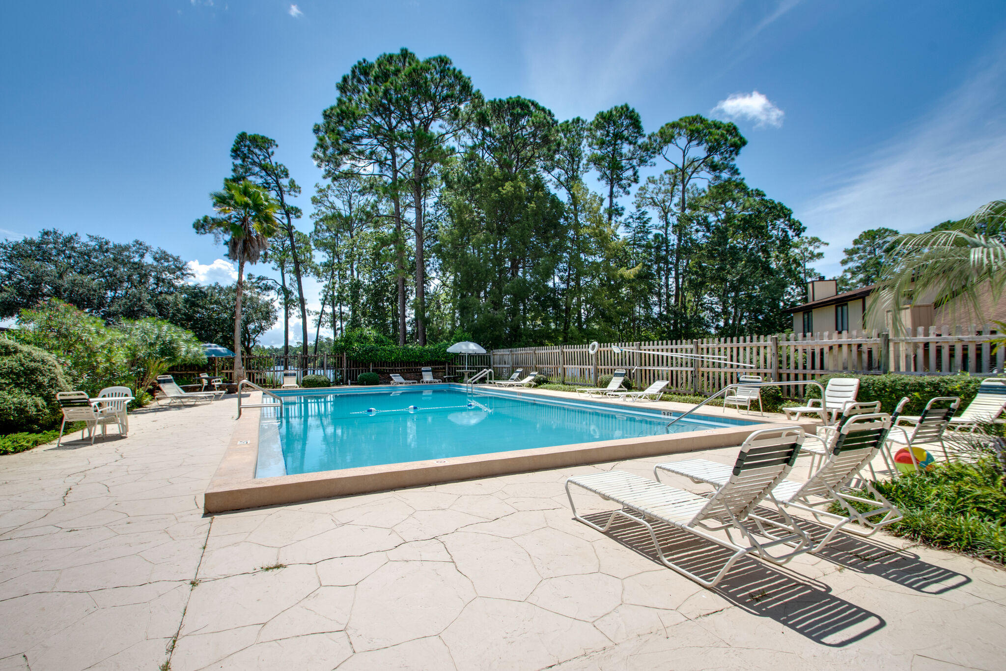 HIDDEN COVE T/H - Residential Lease