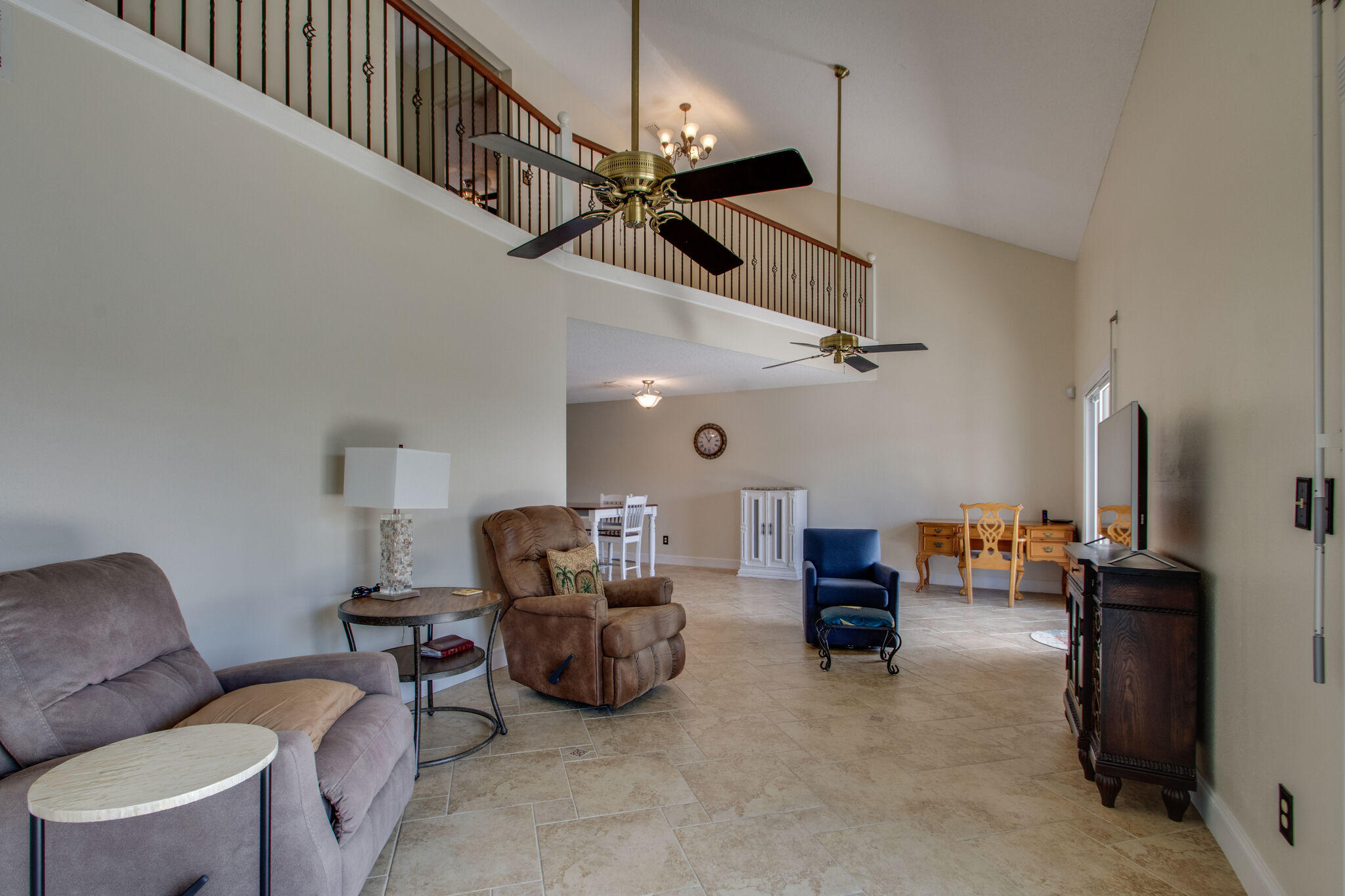 HIDDEN COVE T/H - Residential Lease