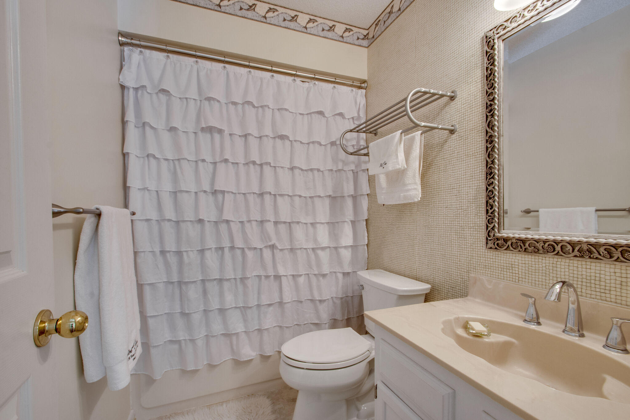 HIDDEN COVE T/H - Residential Lease